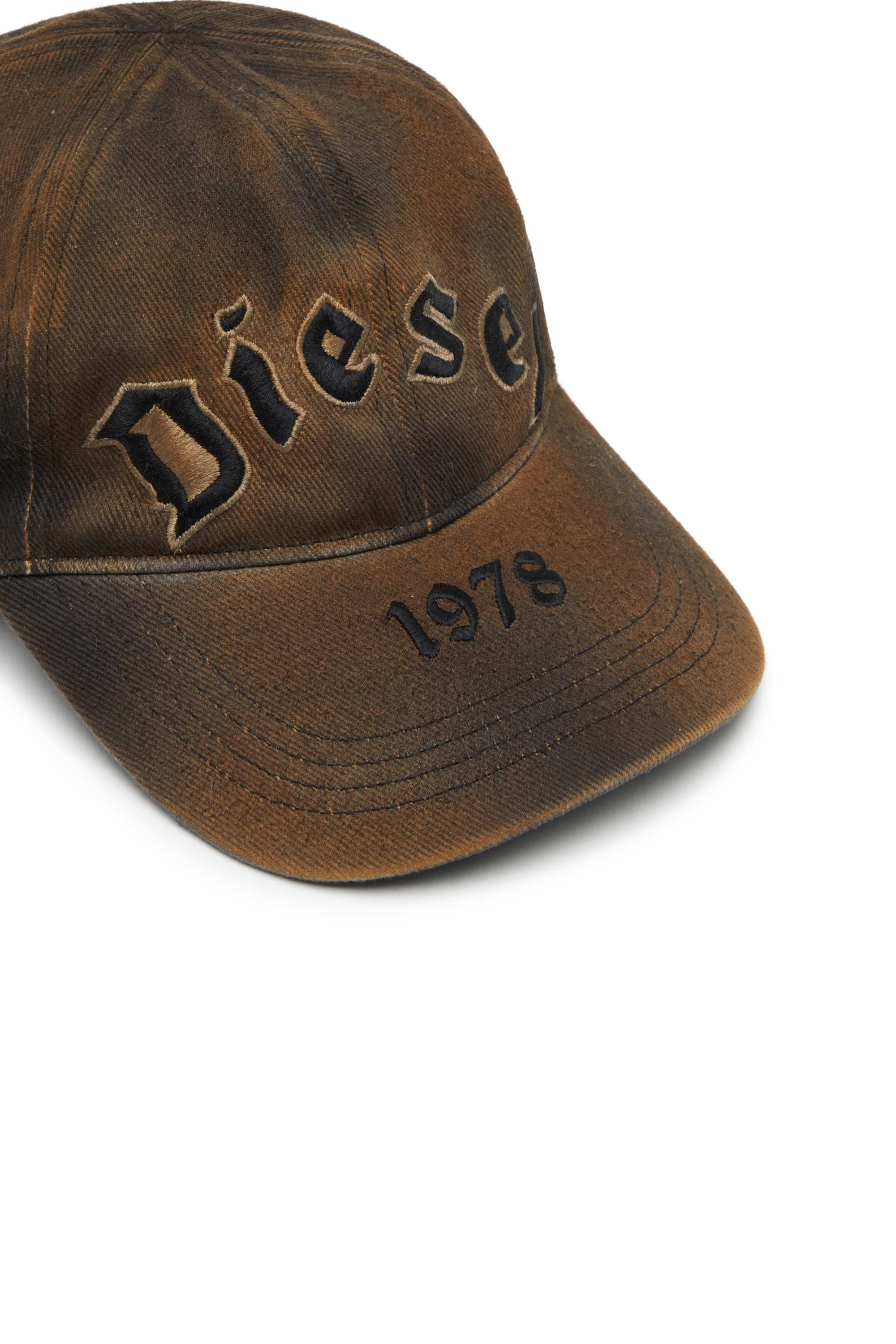 Diesel - C-SELGOT, Cappellino da baseball in twill di cotone con effetto vissuto Uomo in Marrone - 3