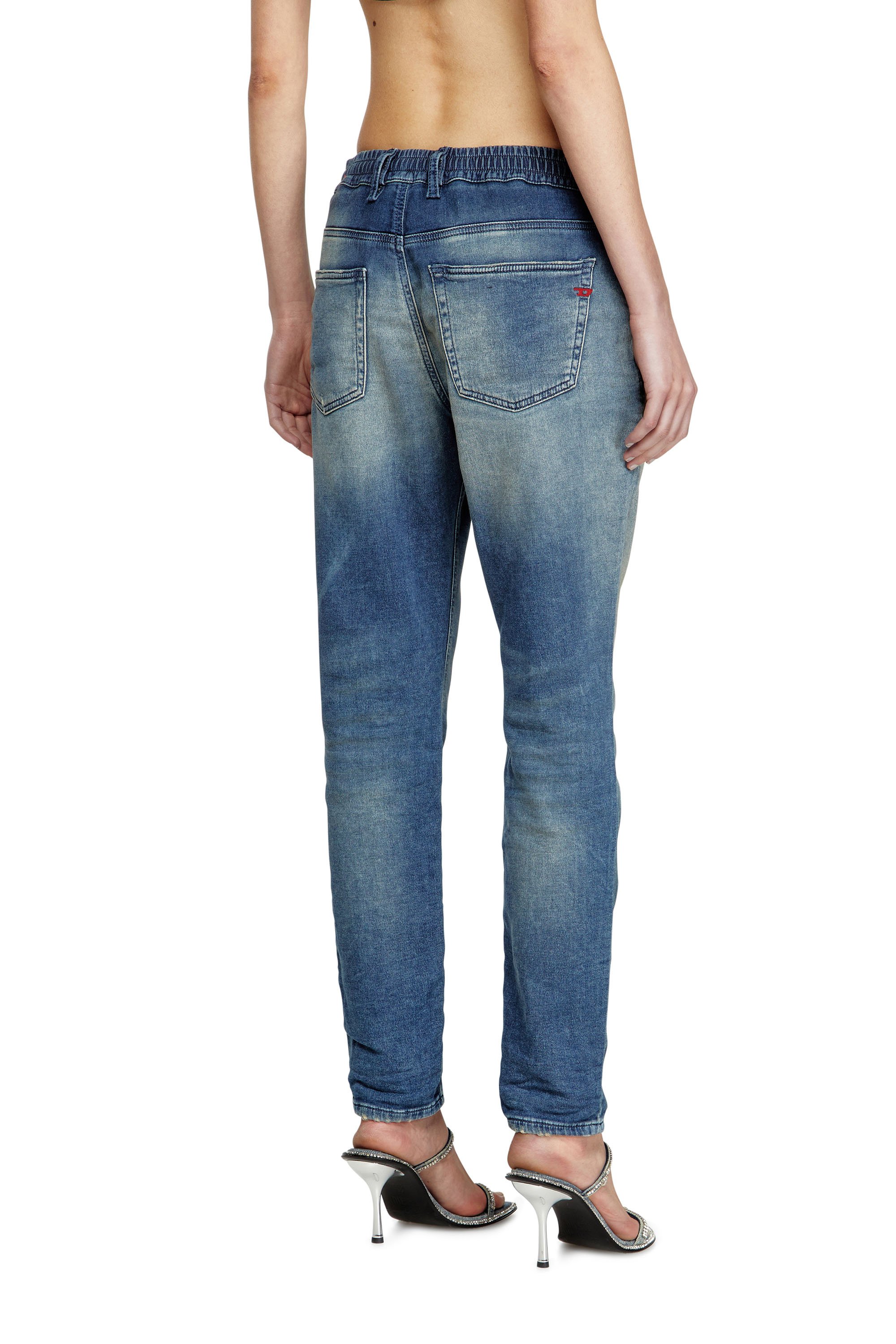 Diesel - Regular 2031 D-Krailey Joggjeans® 068PQ Femme, Bleu moyen - Image 4