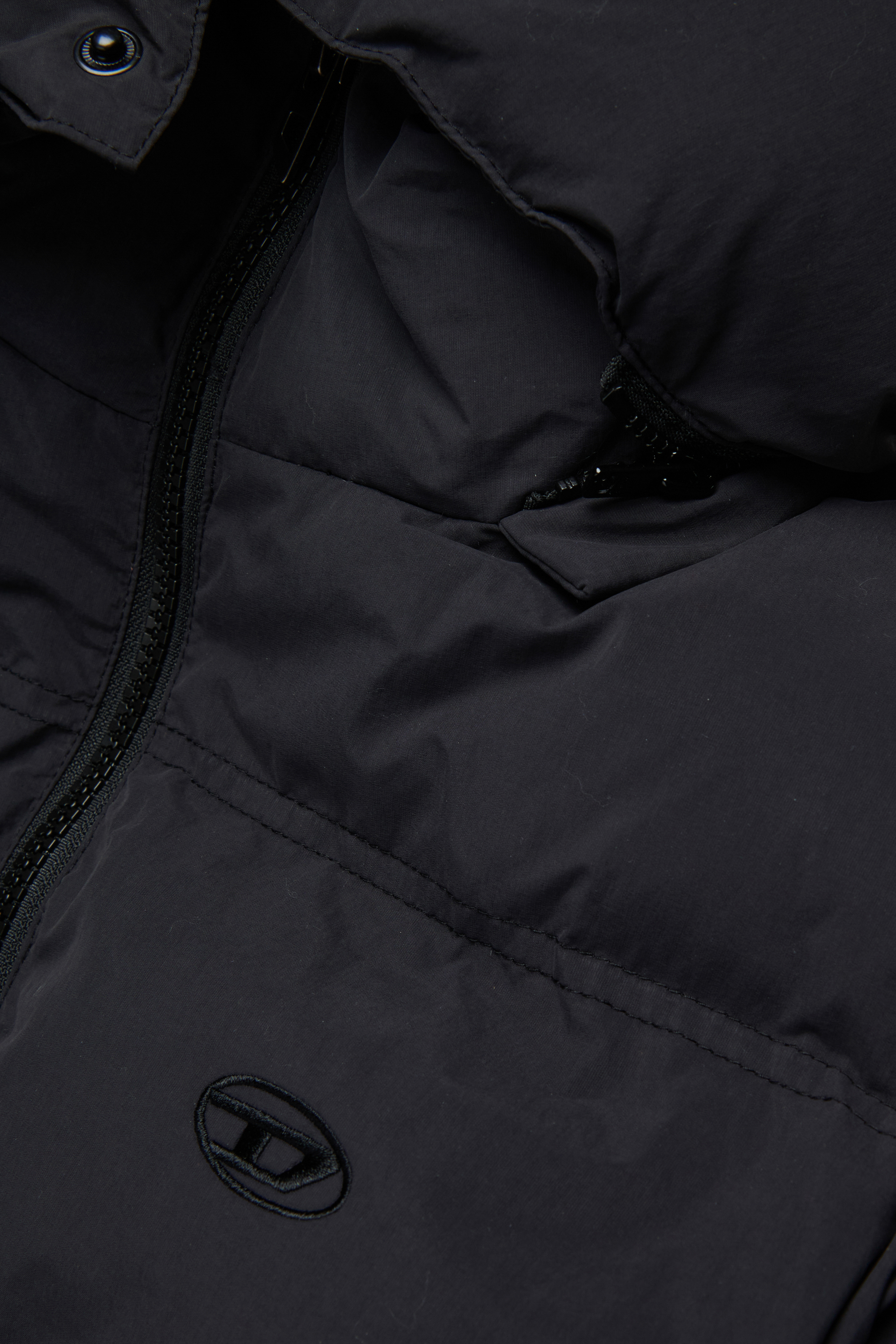 Diesel - JWRAVEELLONG, Giacca lunga in nylon con cappuccio Unisex in Nero - 4