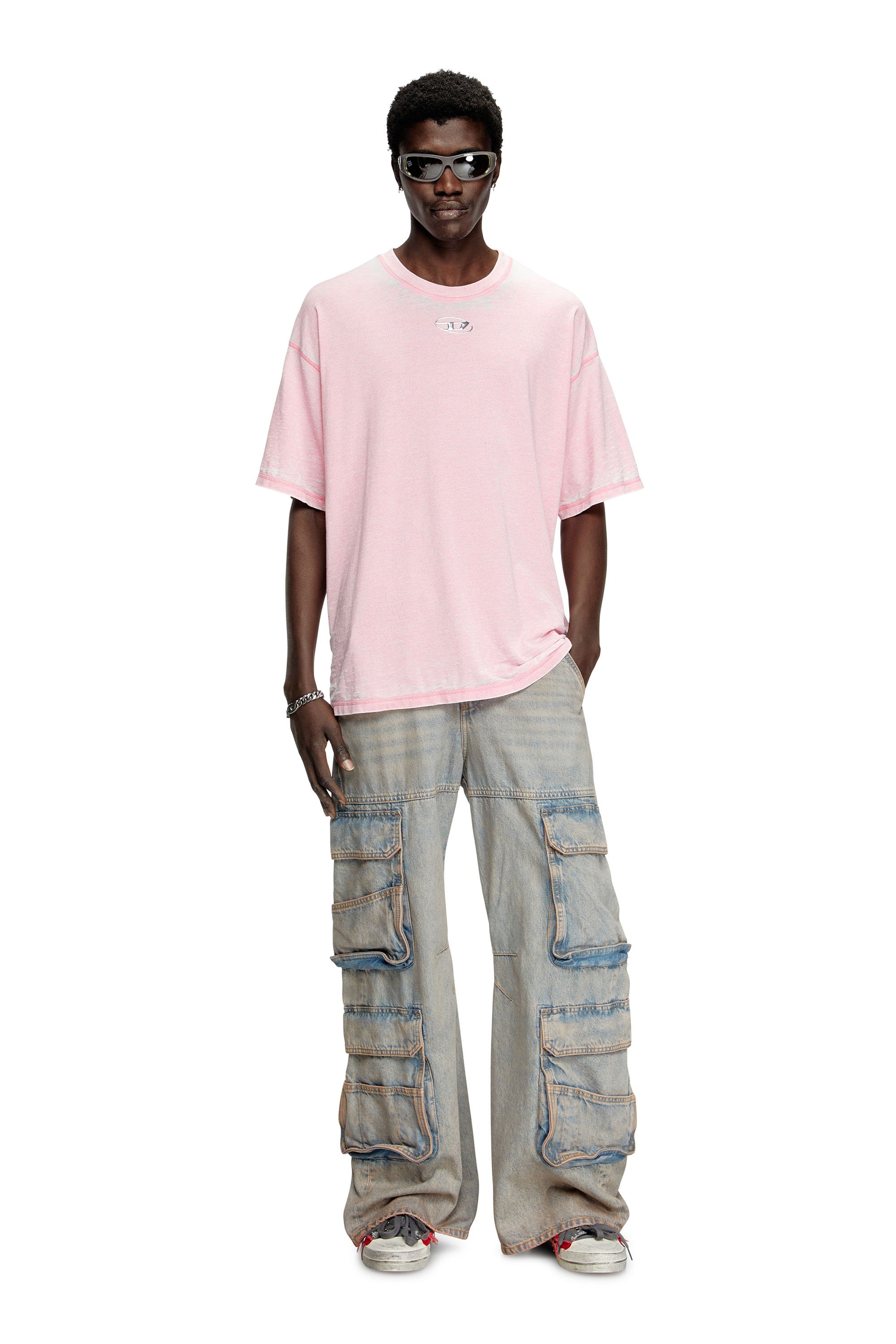 Diesel - T-BOXT-PAK, T-shirt burnout avec logo aspect métal Homme in Rose - 2