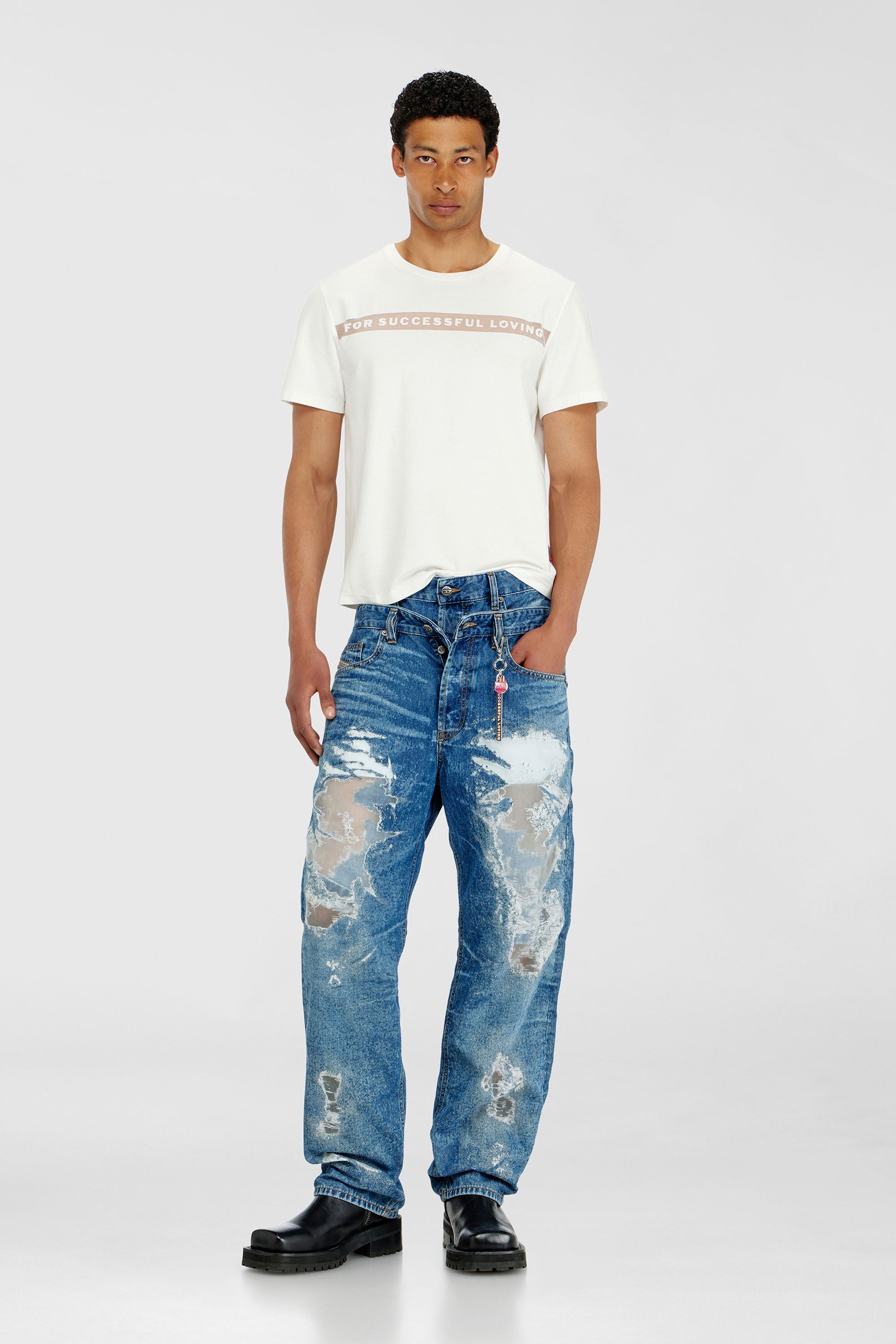 Diesel - PR-T-NOTS-CHI-R, T-shirt con logo For Successful Loving Unisex in Bianco - 1