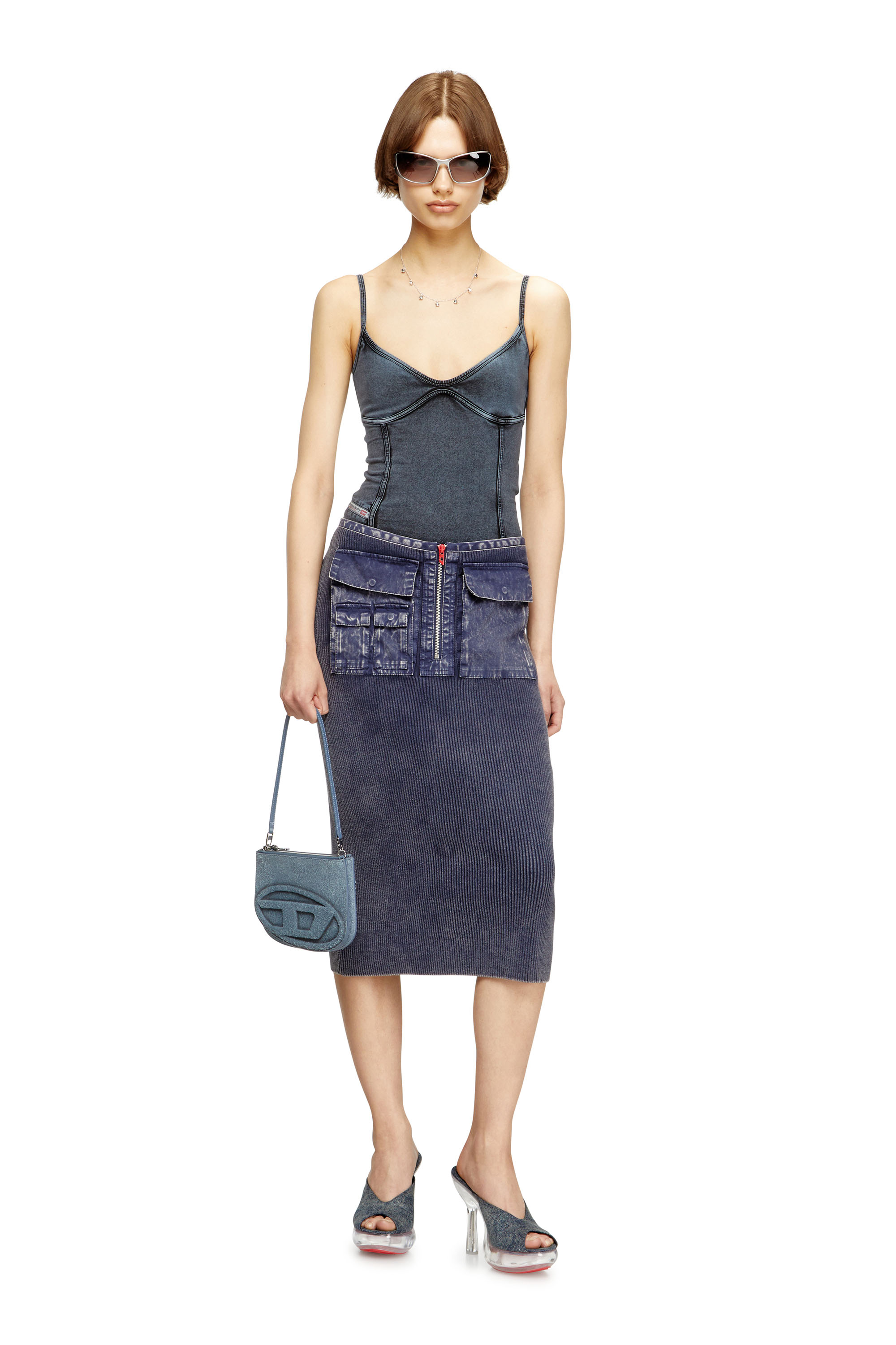 Diesel - M-MERYN, Gonna midi in maglia con tasche in denim Donna in Blu - 2