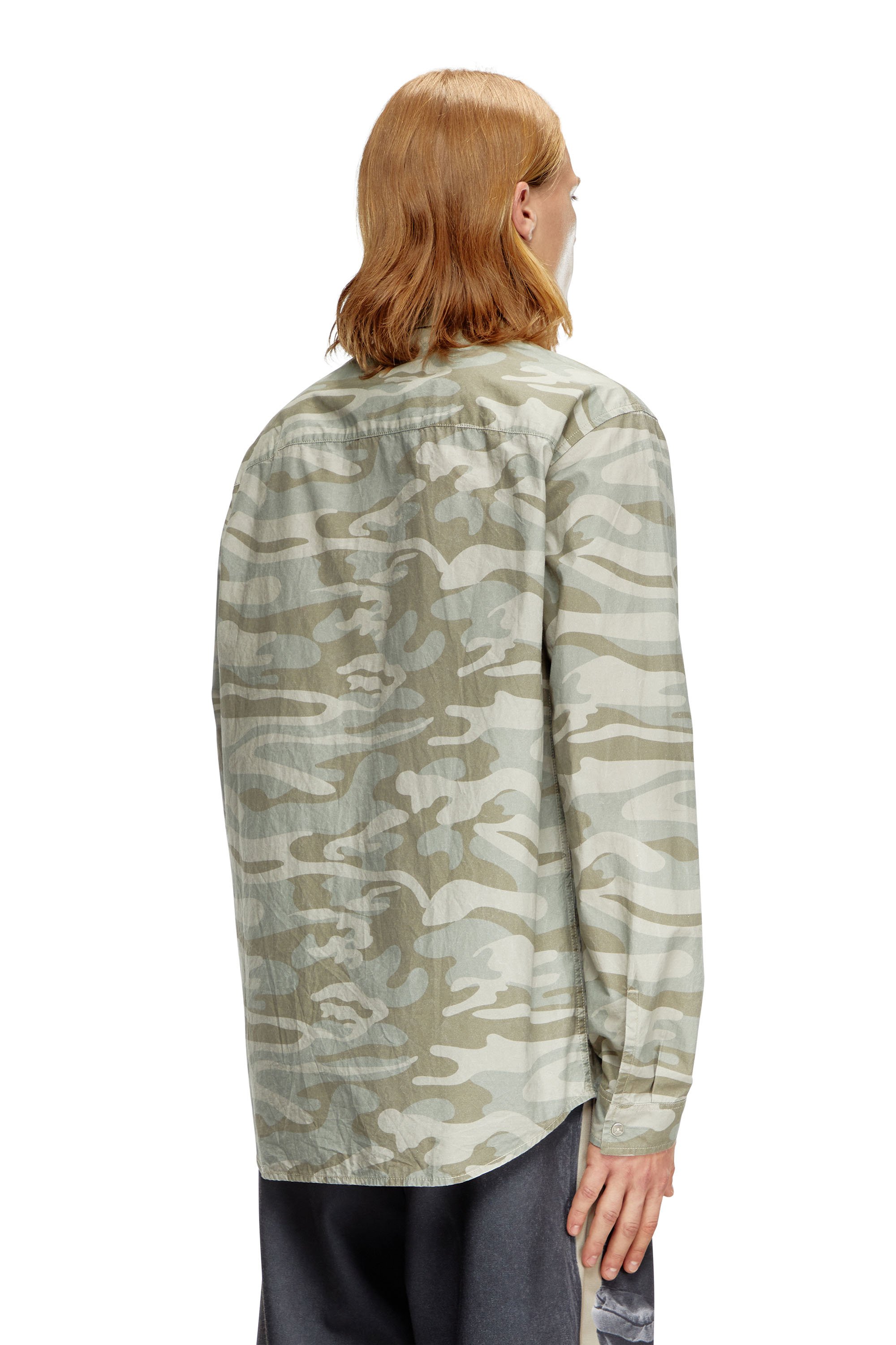 Diesel - S-HOLTE, Uomo Camicia in popeline con stampa camouflage in Verde - Image 4