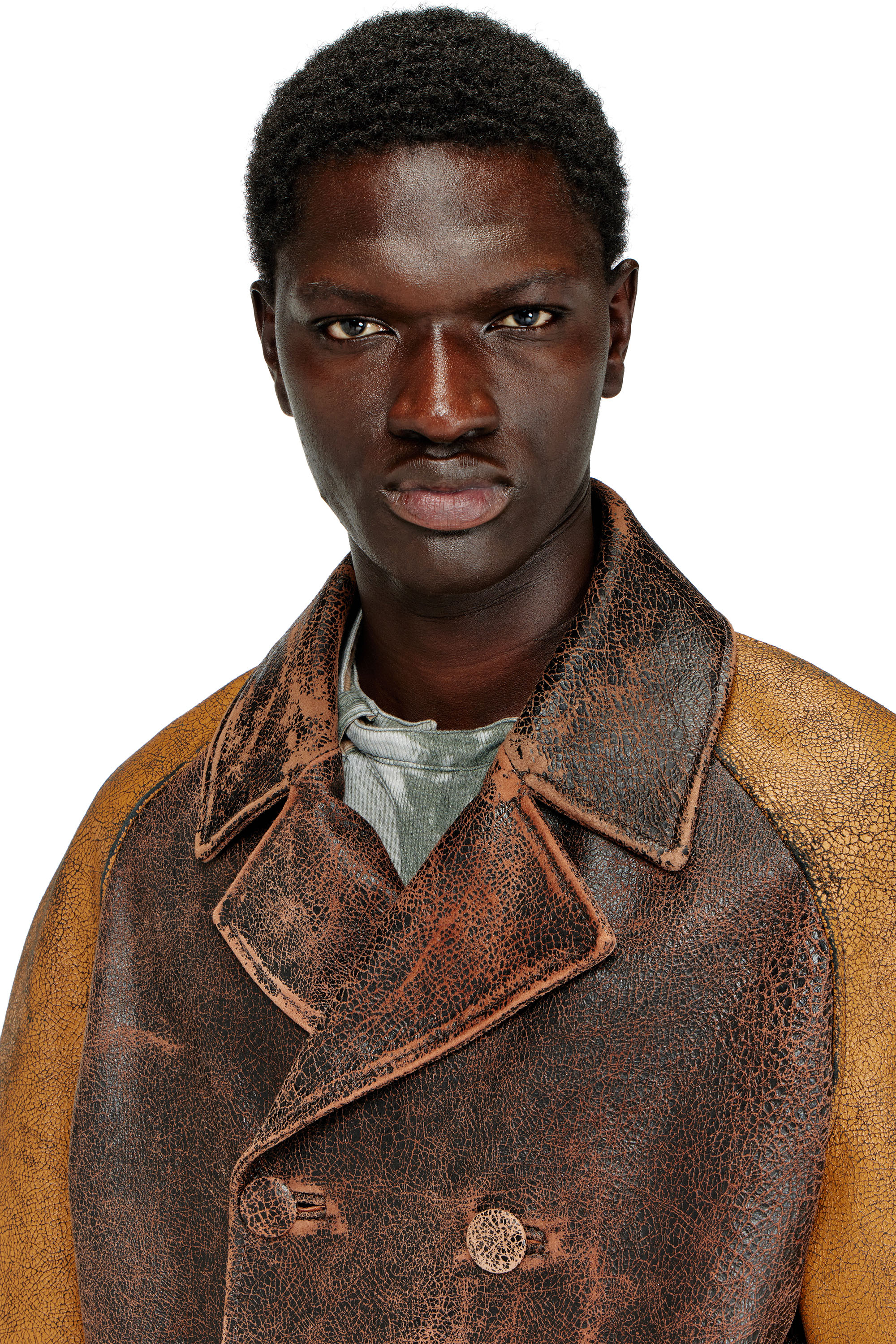 Diesel - L-NAHUN, Manteau caban cocon en cuir craquel&eacute; Homme in Marron - 5