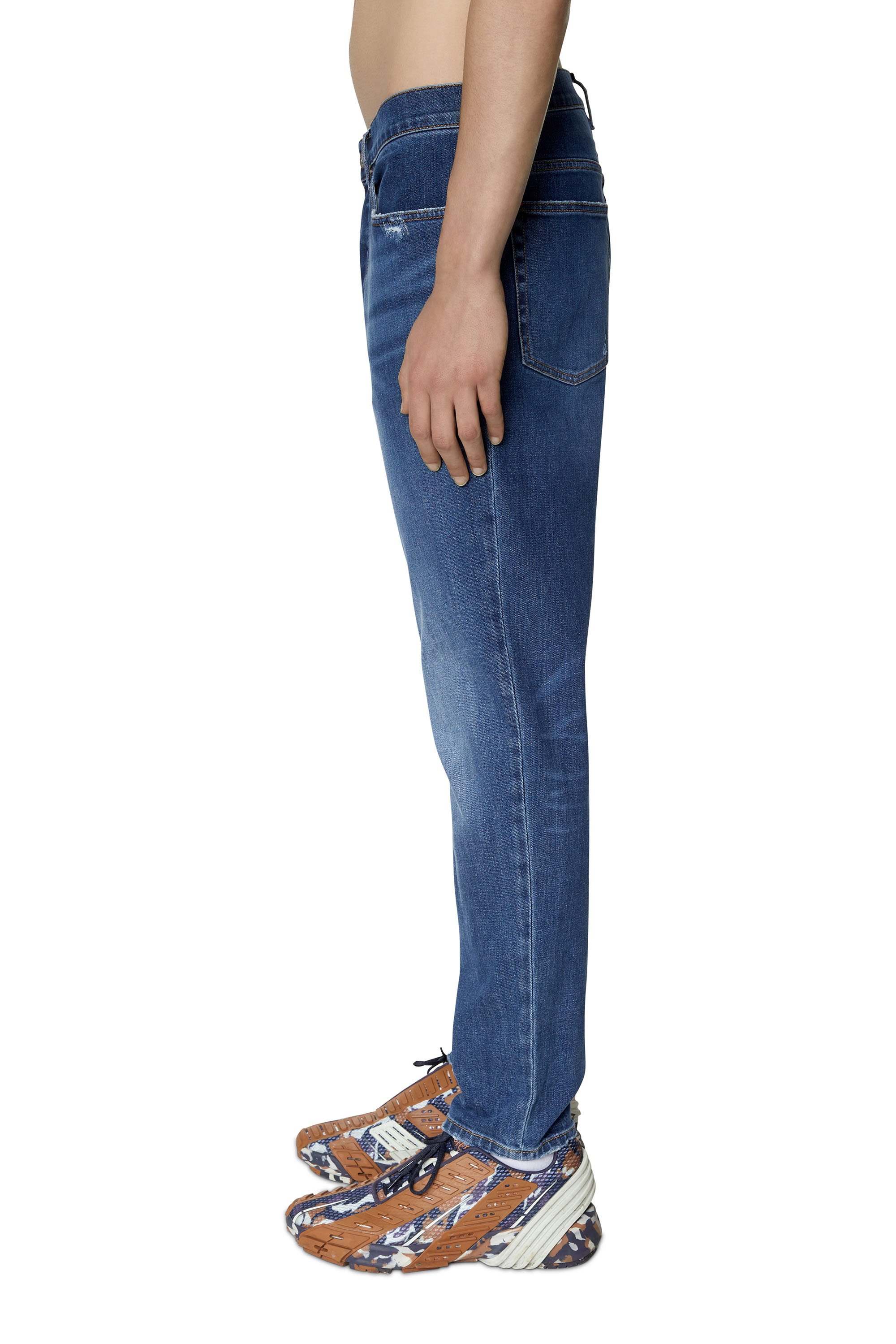 Diesel - 2005 D-FINING 09E07 Tapered Jeans, Mittelblau - Image 4