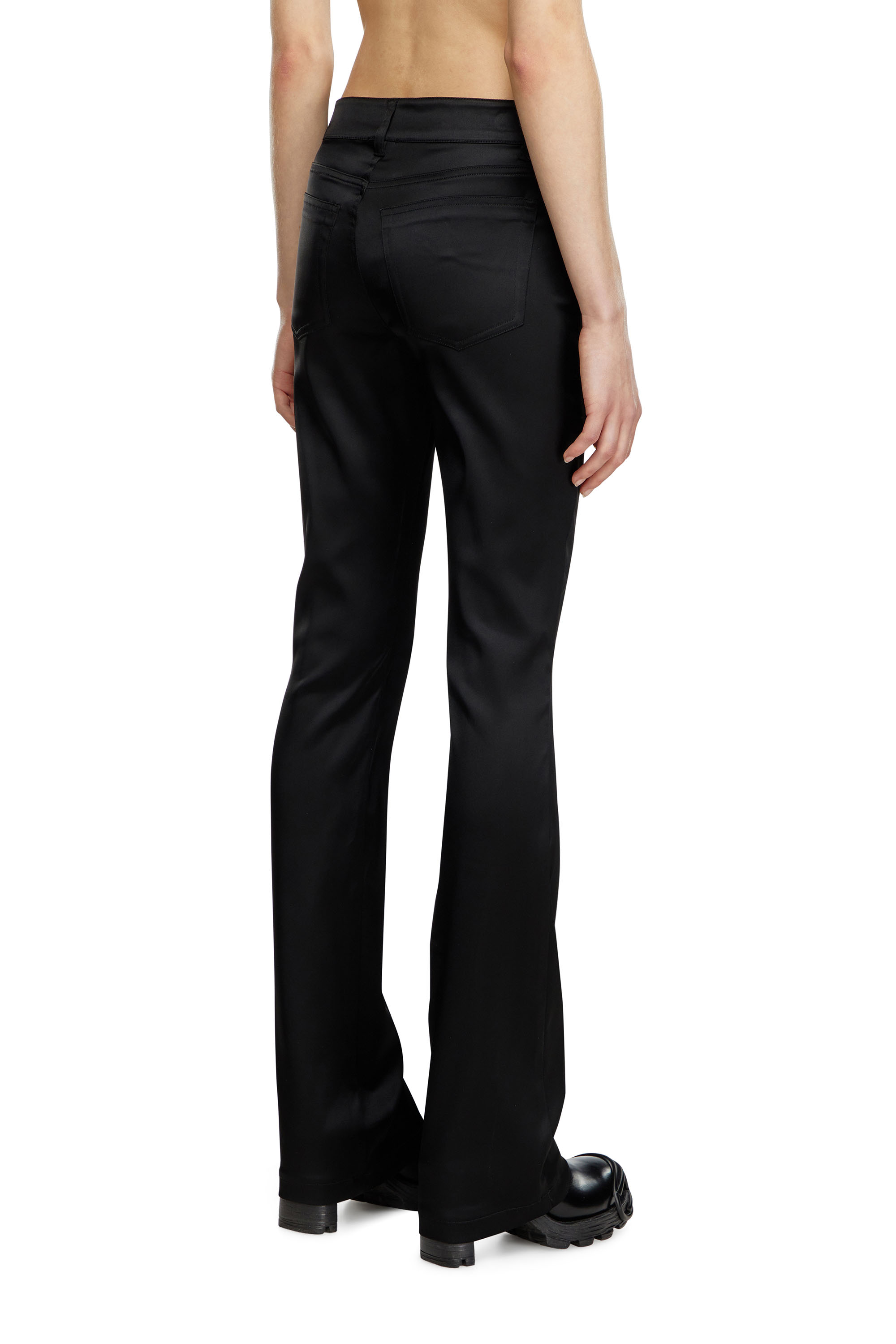 Diesel - P-EBBEY, Femme Pantalon à 5 poches en satin stretch in Noir - Image 4