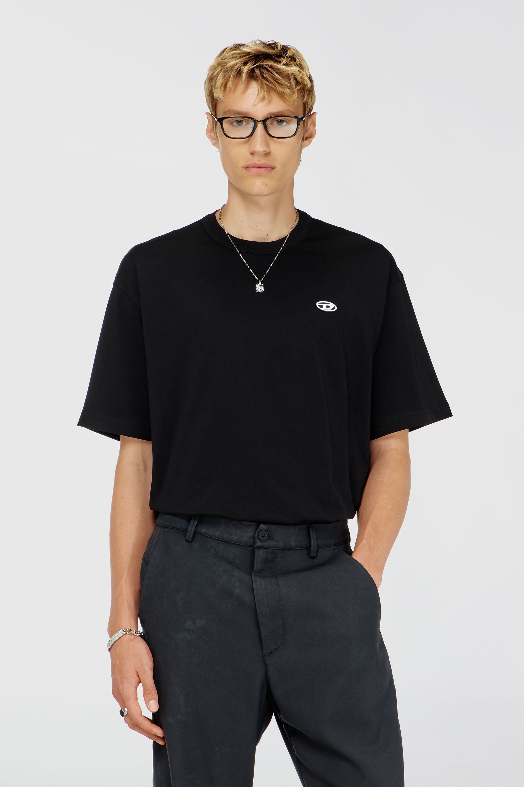 Diesel - T-WASH-MOON-T92, T-shirt in cotone con logo Oval D e grafica Uomo in Nero - 1