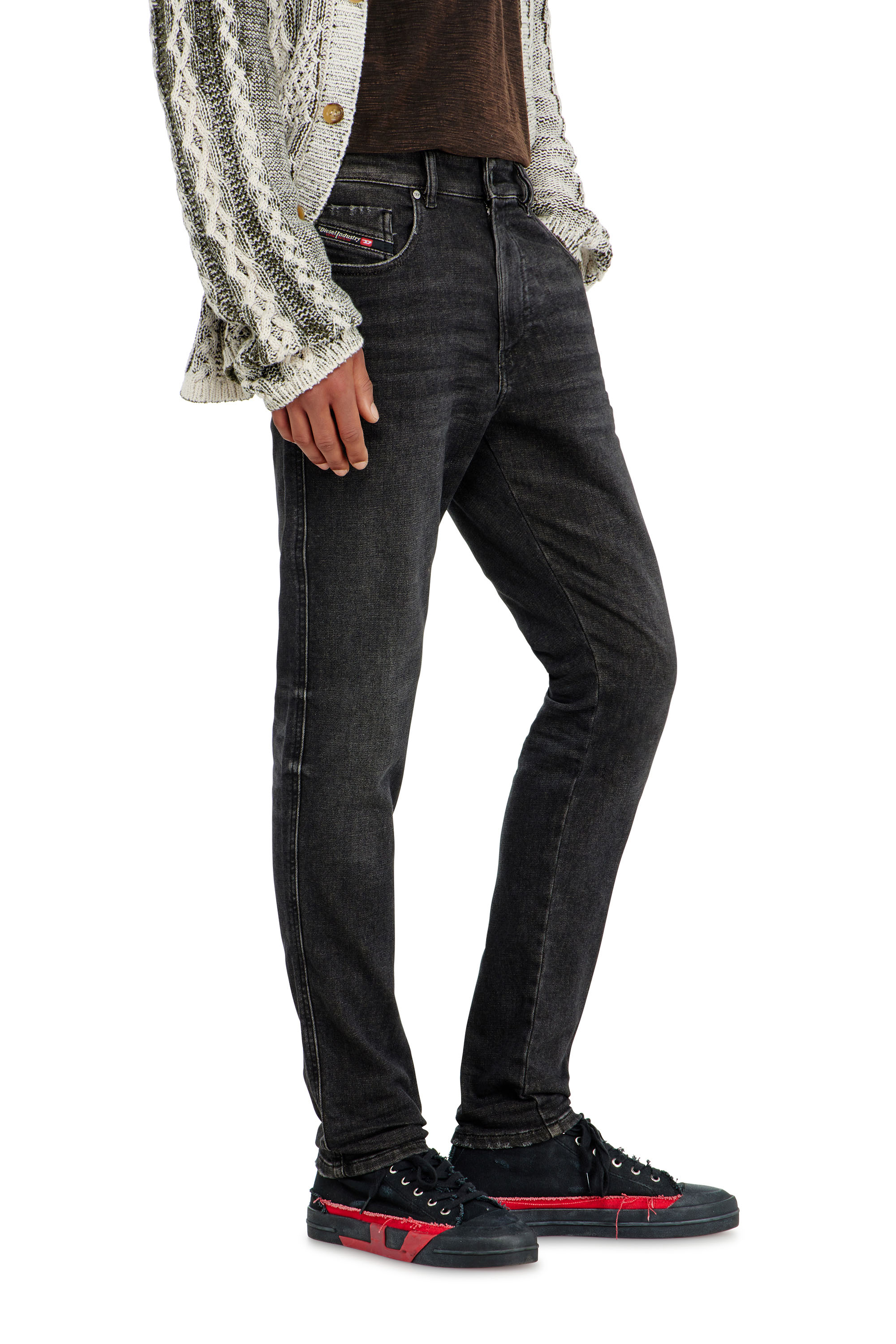 Diesel - Slim 2062 D-Strukt Joggjeans&reg; 09P92 Uomo, Nero/Grigio scuro - Image 4