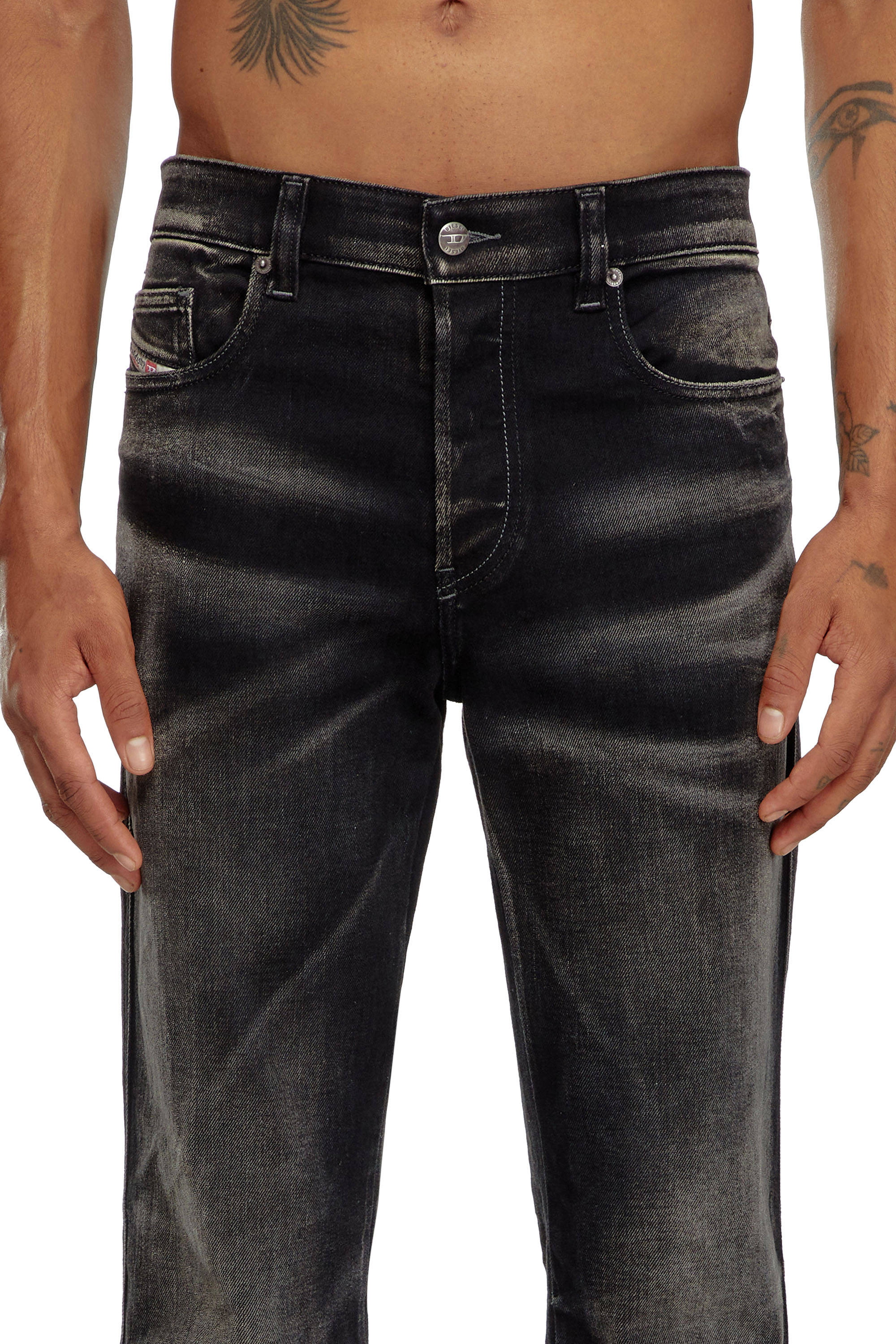 Diesel - Bootcut Jeans 1998 D-Buck 09J53 Uomo, Nero/Grigio scuro - Image 5