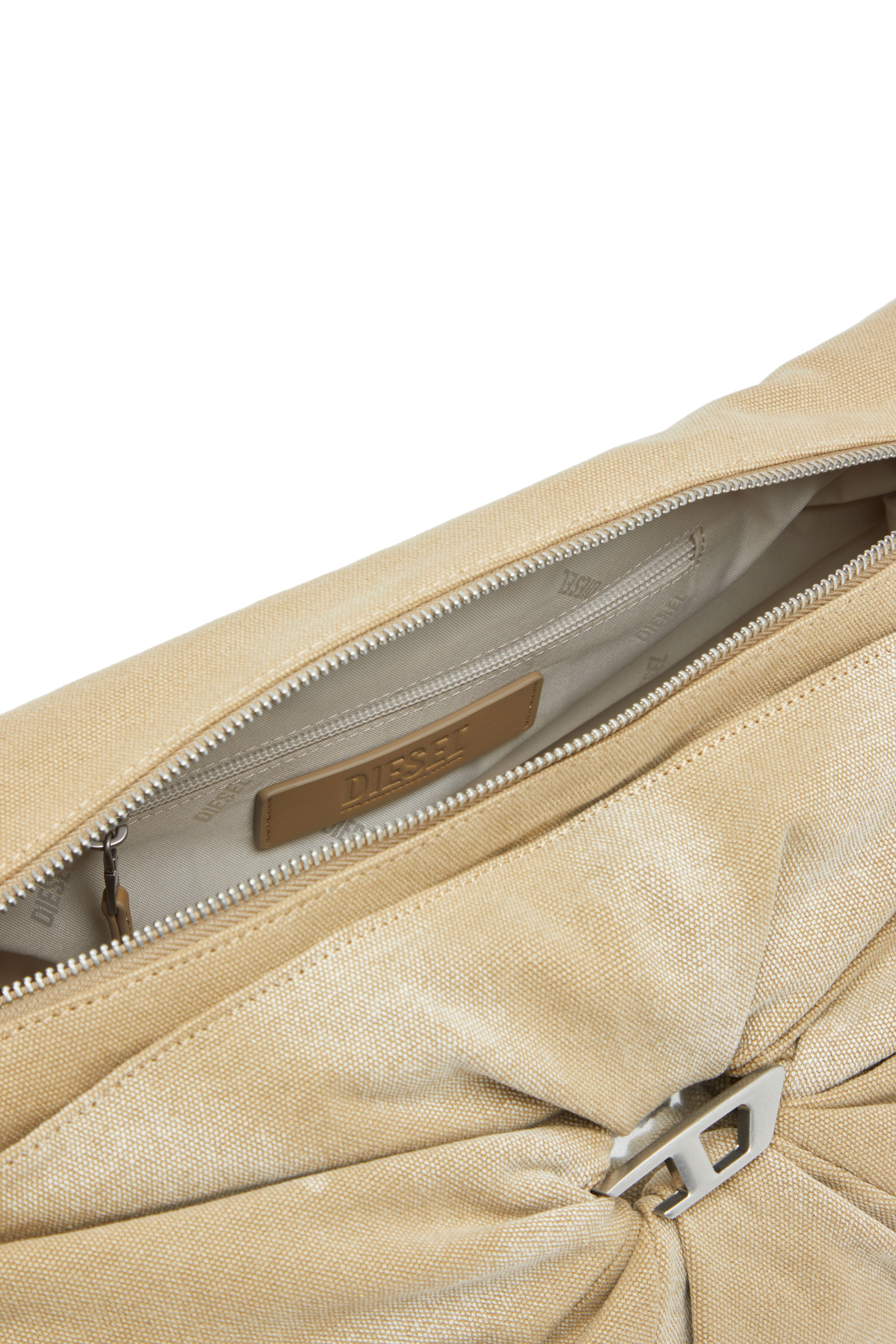 Diesel - SCRUNCH-D CROSSBODY L, Damen Knitter-Seesack aus behandeltem Canvas in Beige - 4