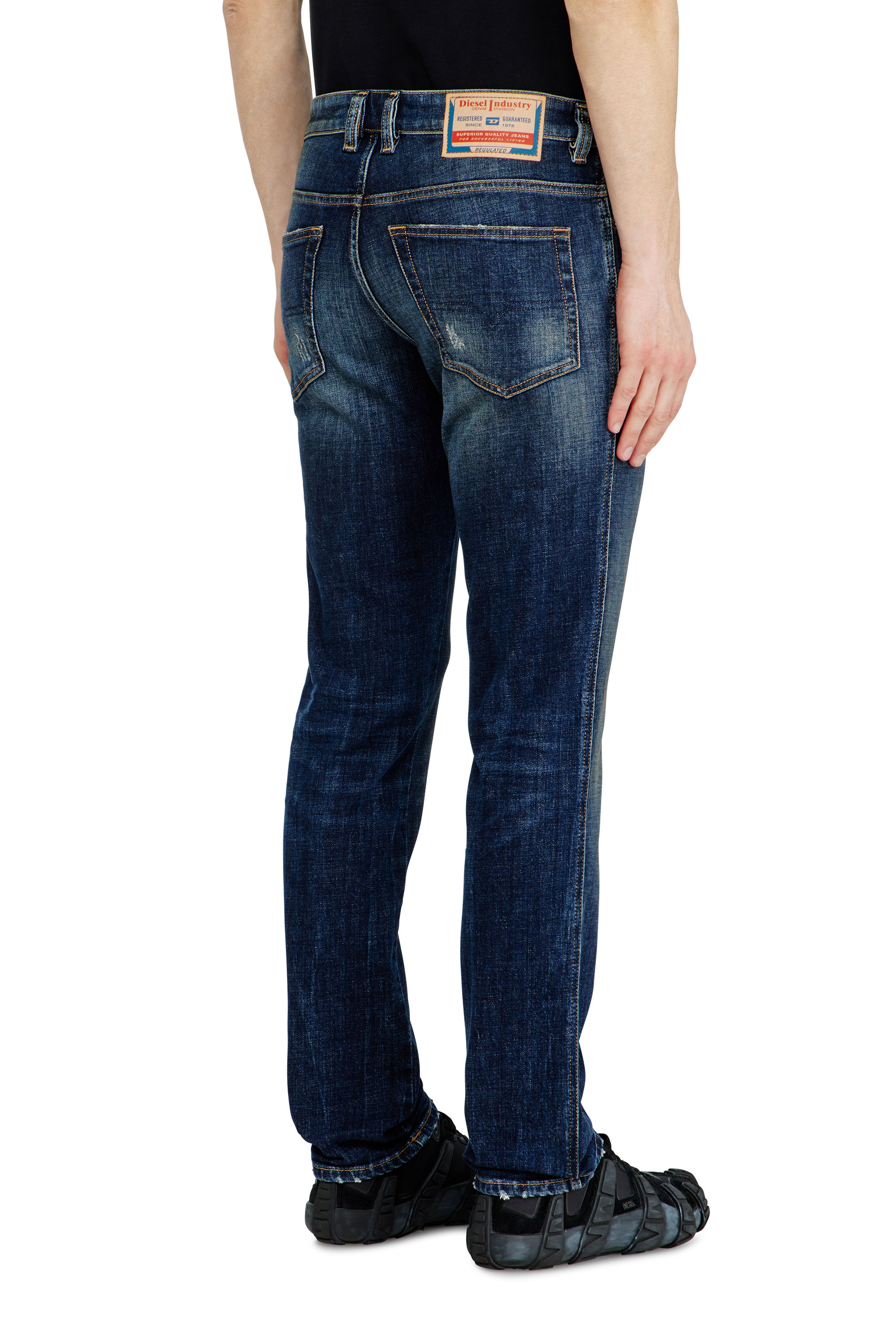 Diesel - Slim Jeans 1993 D-Vyl 0ADBN Uomo, Blu Scuro - Image 5