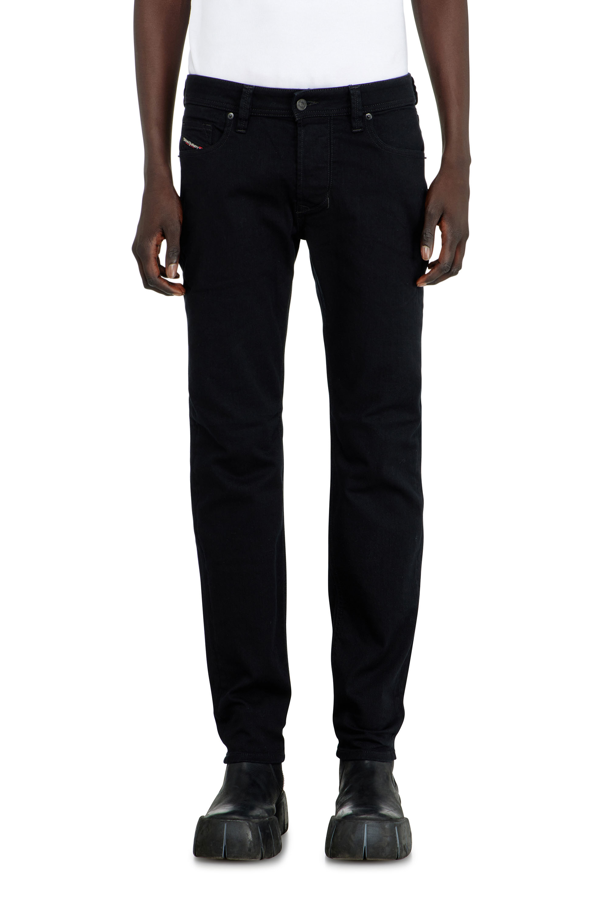 Diesel - Herren Regular Jeans 1986 Larkee-Beex 0688H, Schwarz/Dunkelgrau - 4