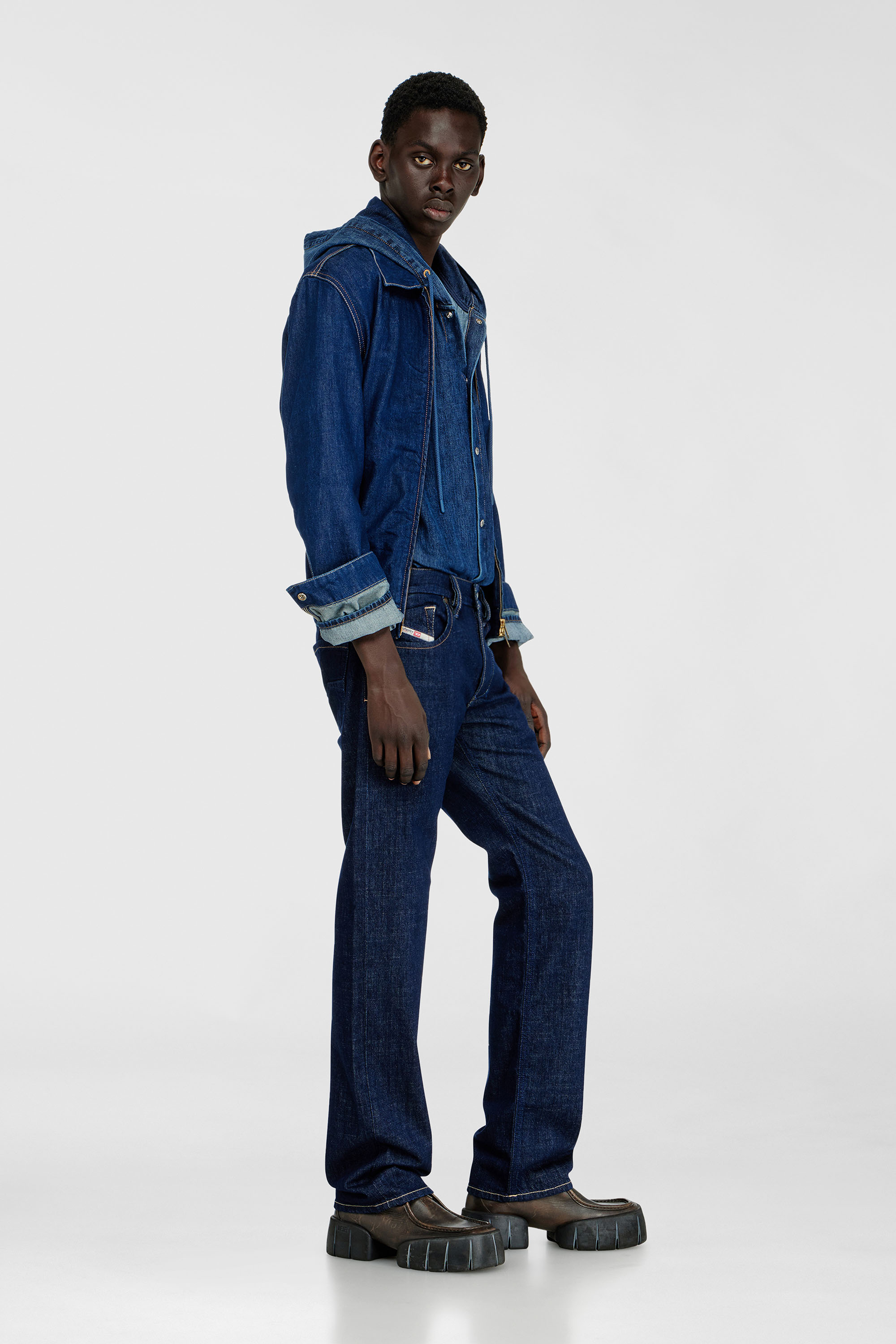 Diesel - Regular Jeans 1985 Larkee 007EQ Homme, Bleu Fonc&eacute; - Image 2