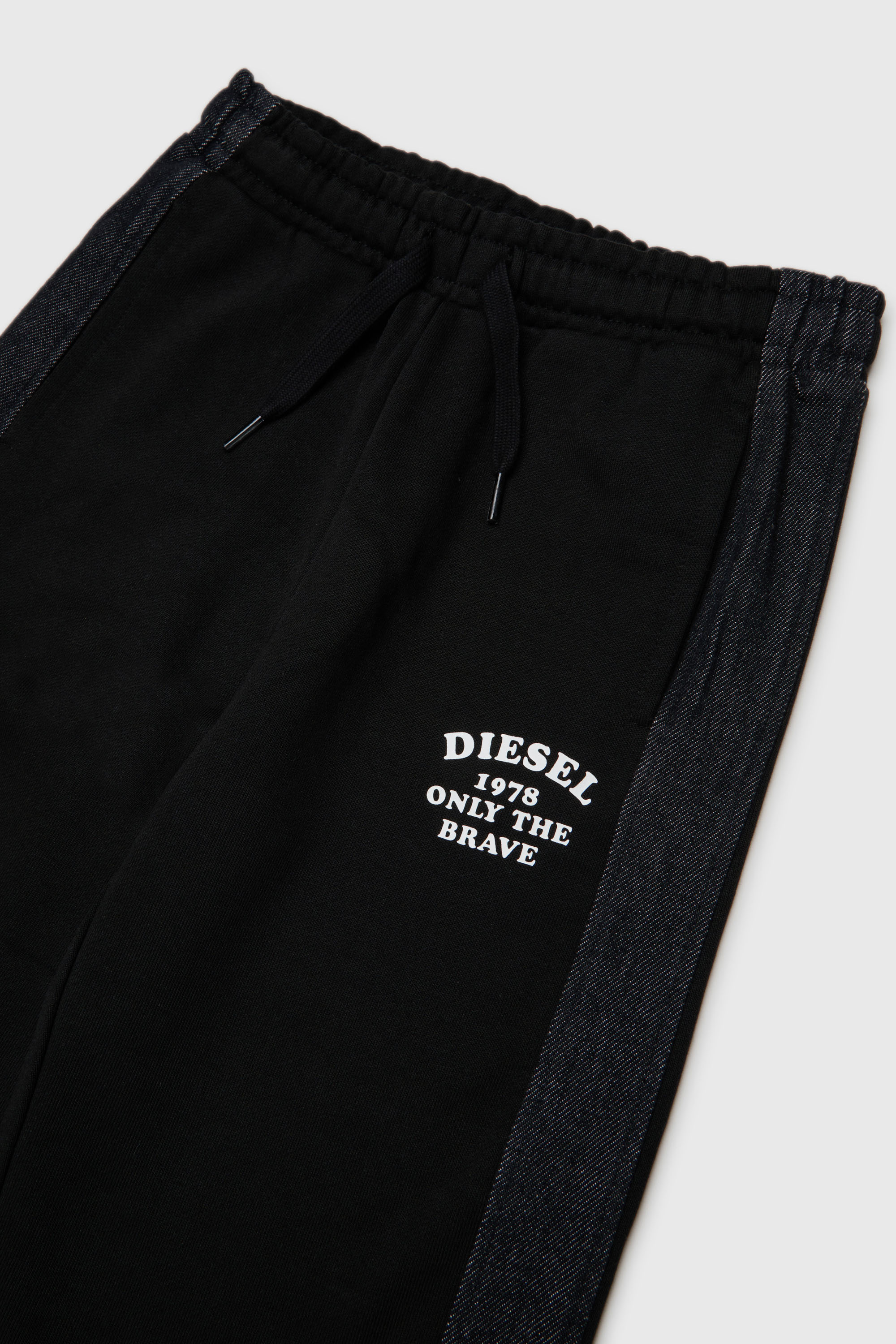 Diesel - PTEAN, Pantaloni da tuta con bande laterali in denim Uomo in Nero - 3
