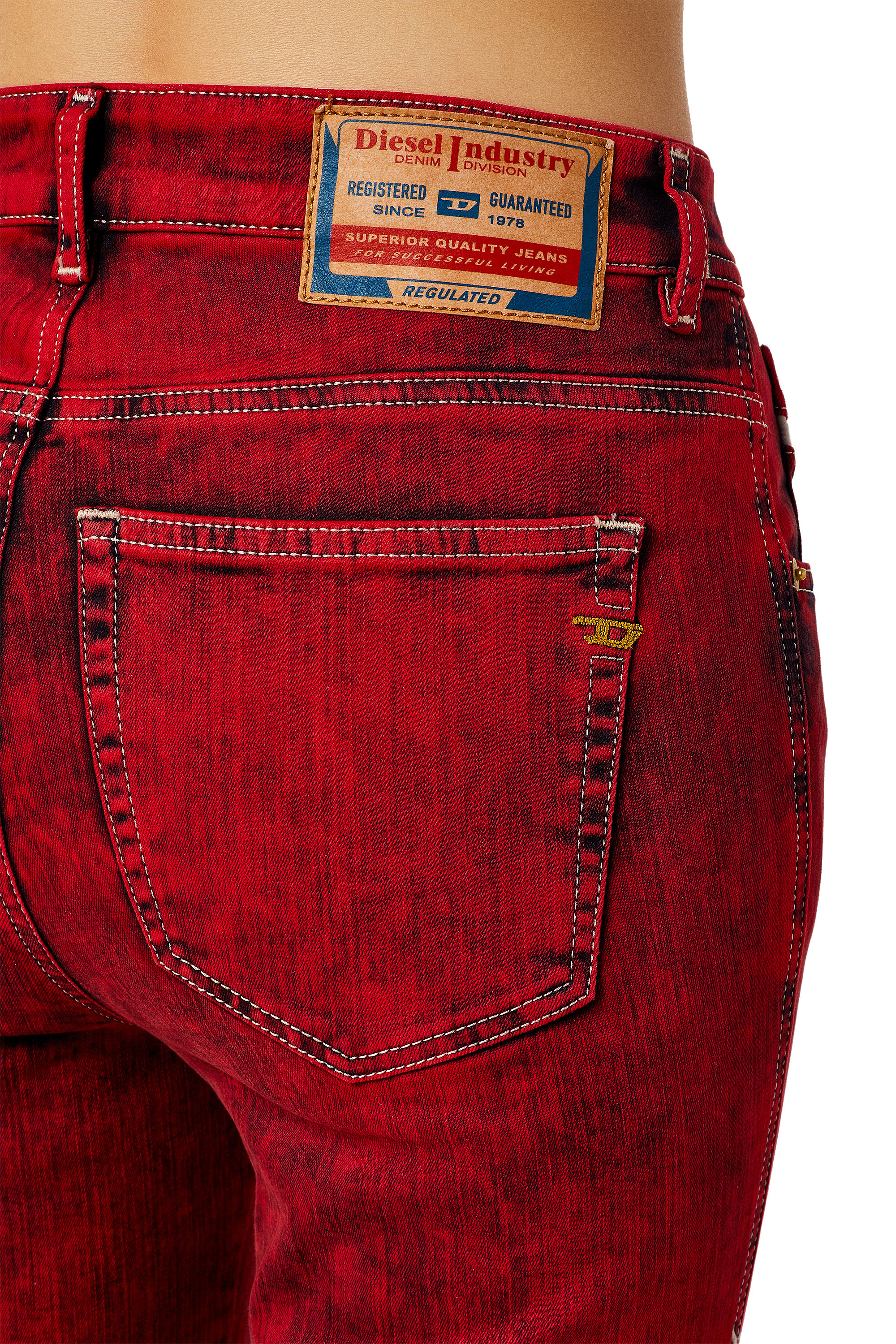 Diesel - SLANDY JoggJeans® 09D36 Super skinny Jeans, Rouge - Image 4