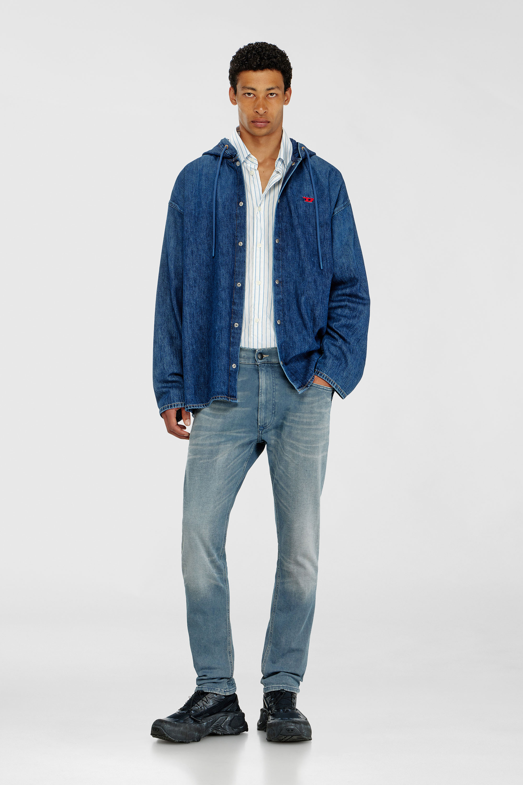 Diesel - Regular 2032 D-Krooley-BW Joggjeans&reg; 09P91 Homme, Bleu Clair - Image 1