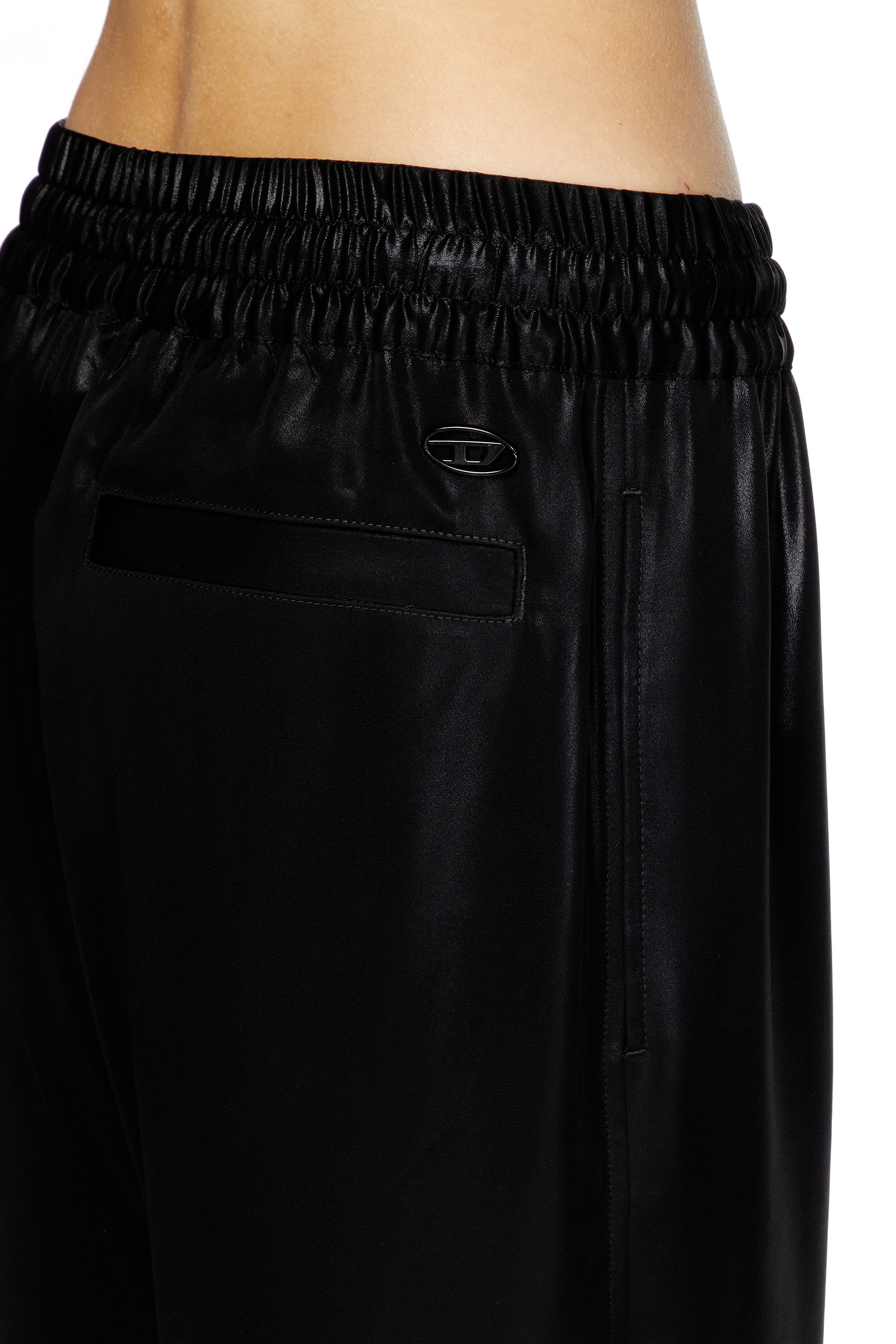 Diesel - P-DREYER-C-WN-Q1, Pantaloni tuta in raso Donna in Nero - 5