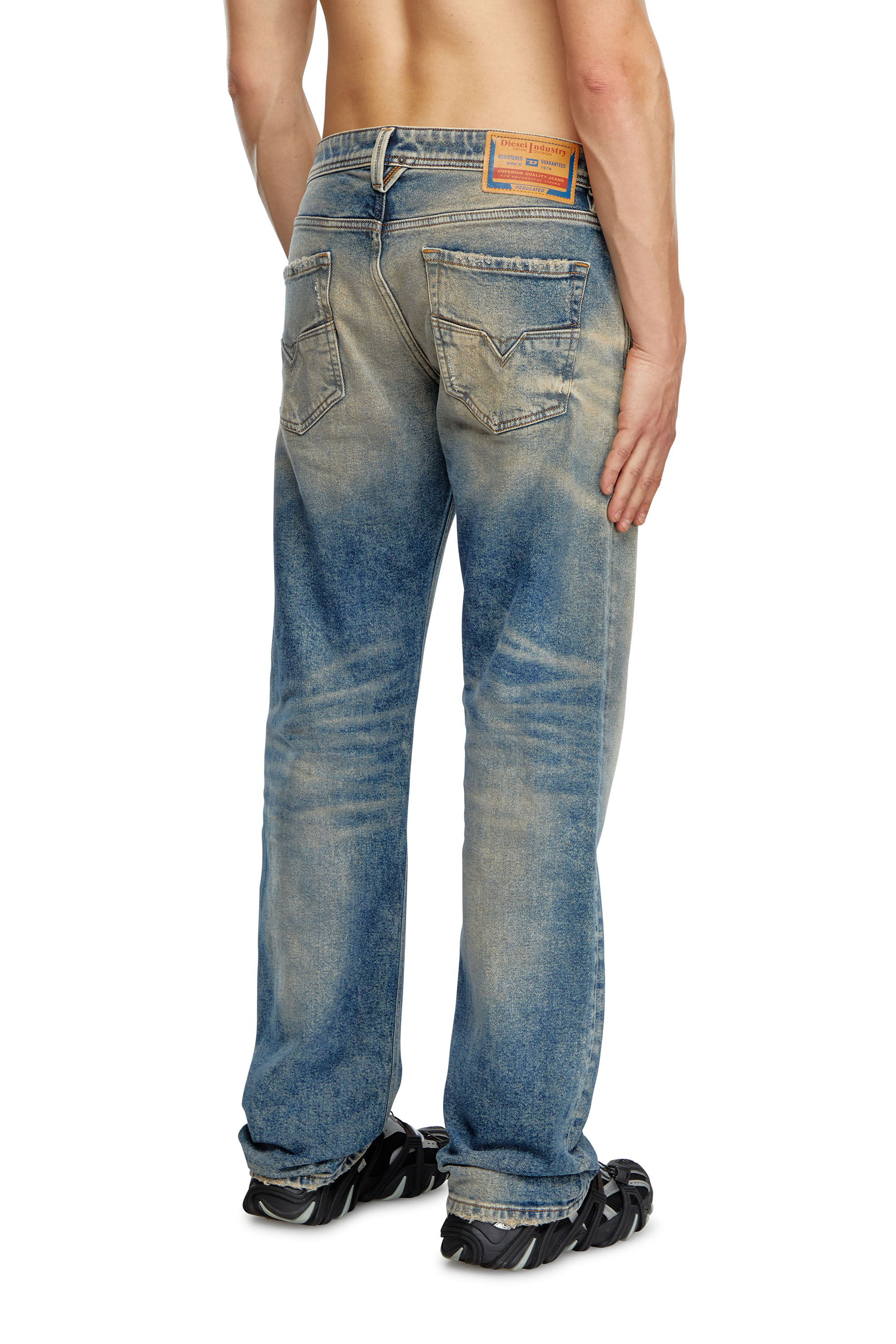 Diesel - Homme Straight Jeans 1985 Larkee 09K32, Bleu moyen - Image 4