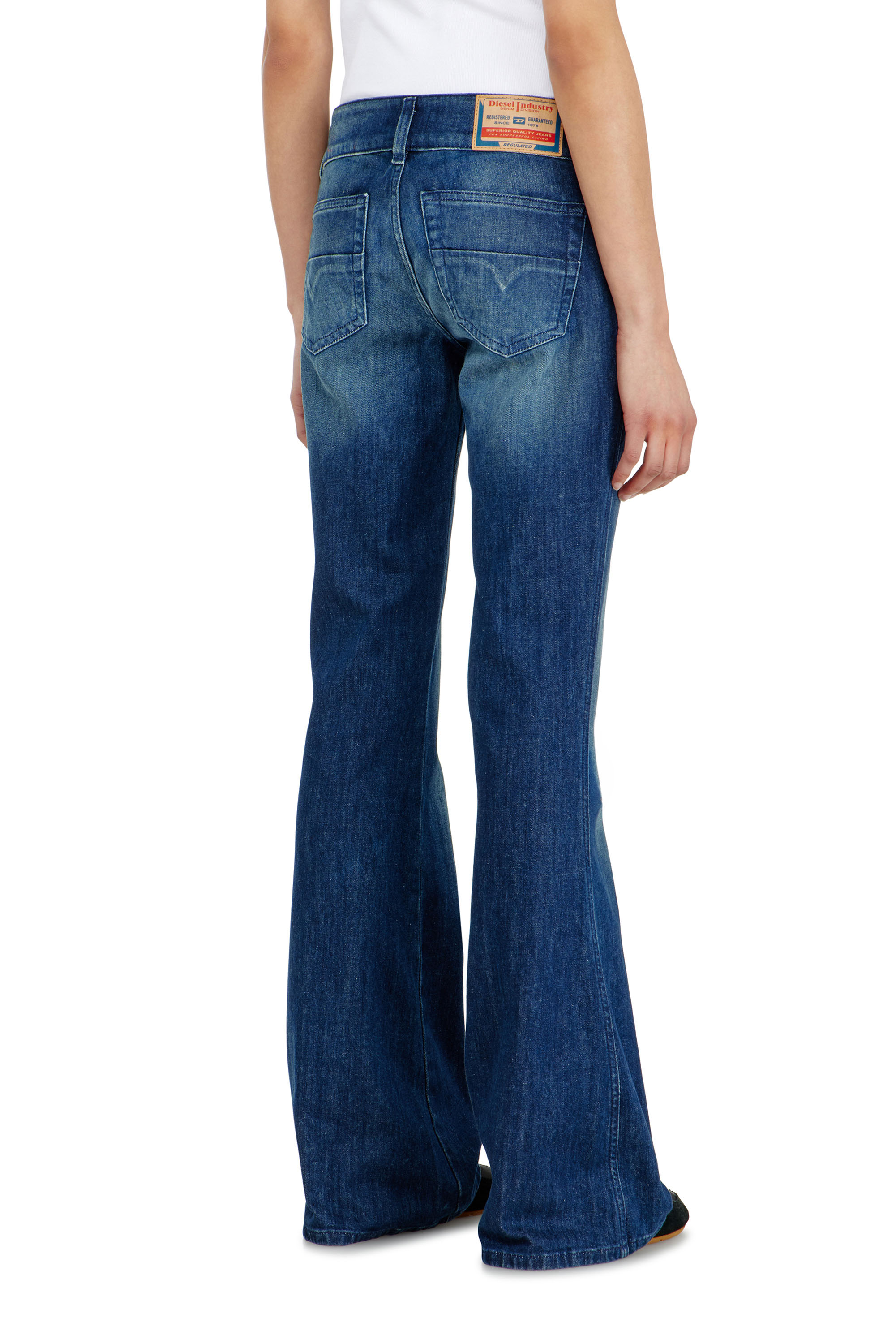 Diesel - Damen Bootcut Jeans D-Hush 0KBBR, Dunkelblau - 5