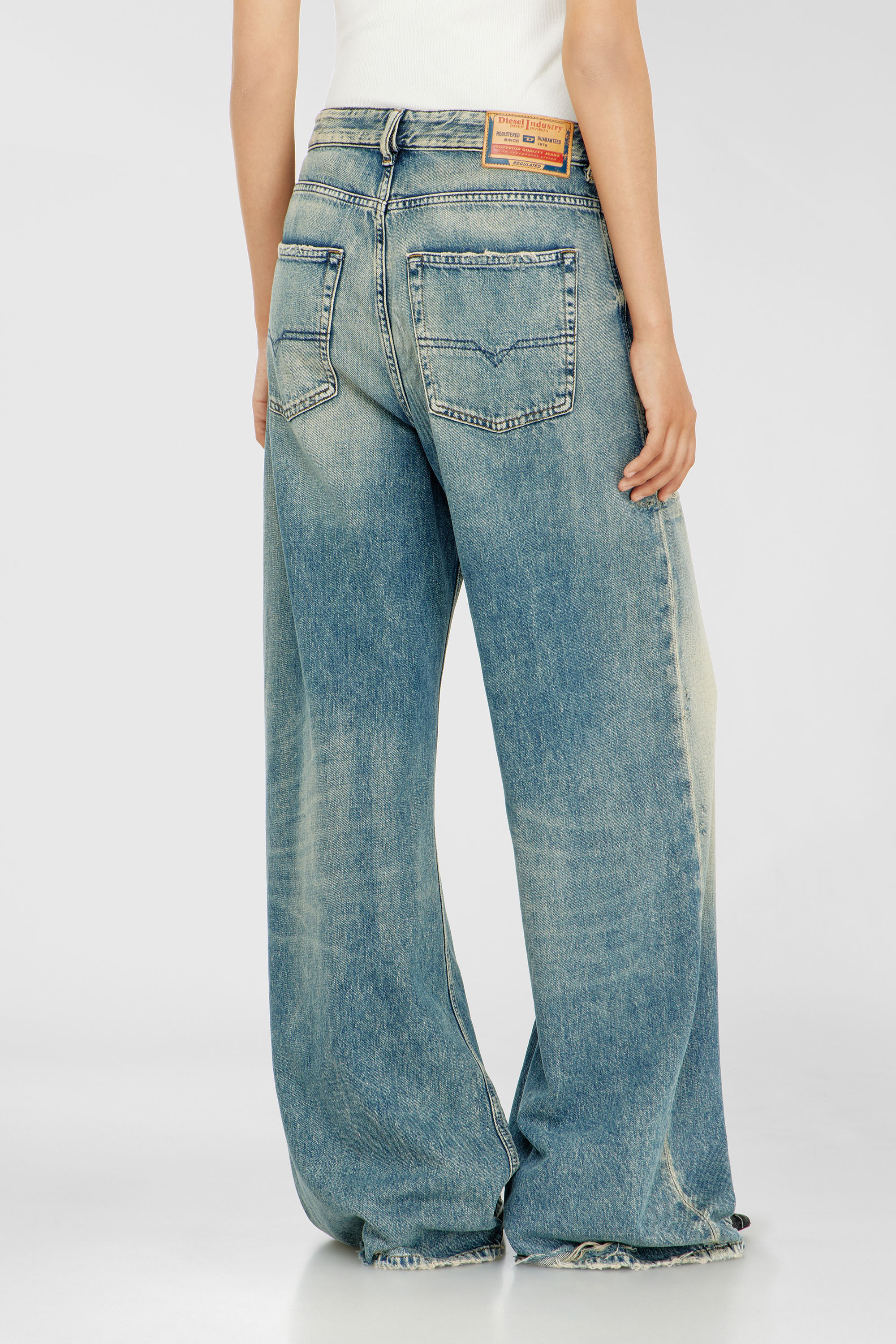 Diesel - Damen Relaxed Jeans 1996 D-Sire 09P62, Mittelblau - 5