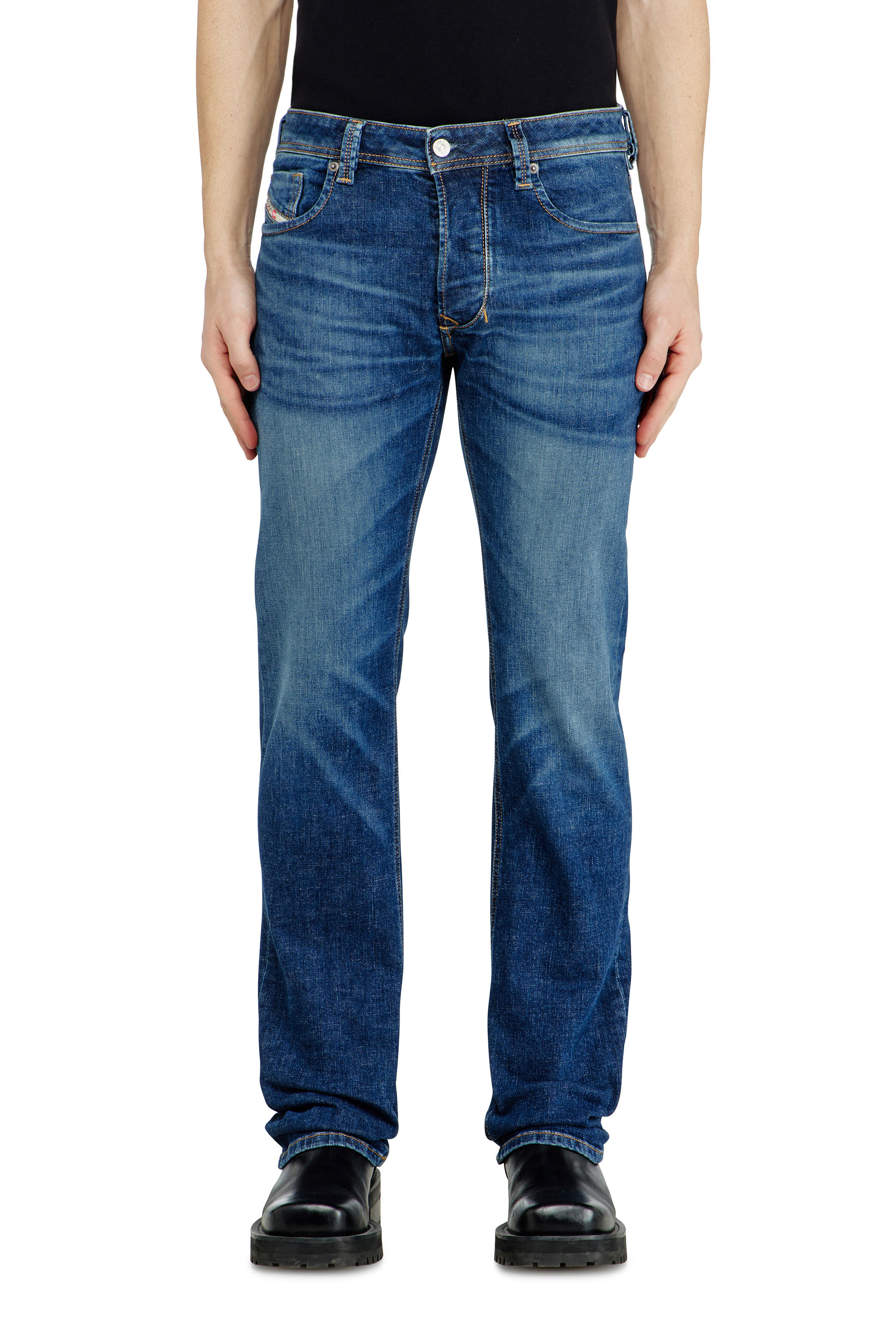 Diesel - Regular Jeans 1985 Larkee 09J47 Uomo, Blu Scuro - Image 4