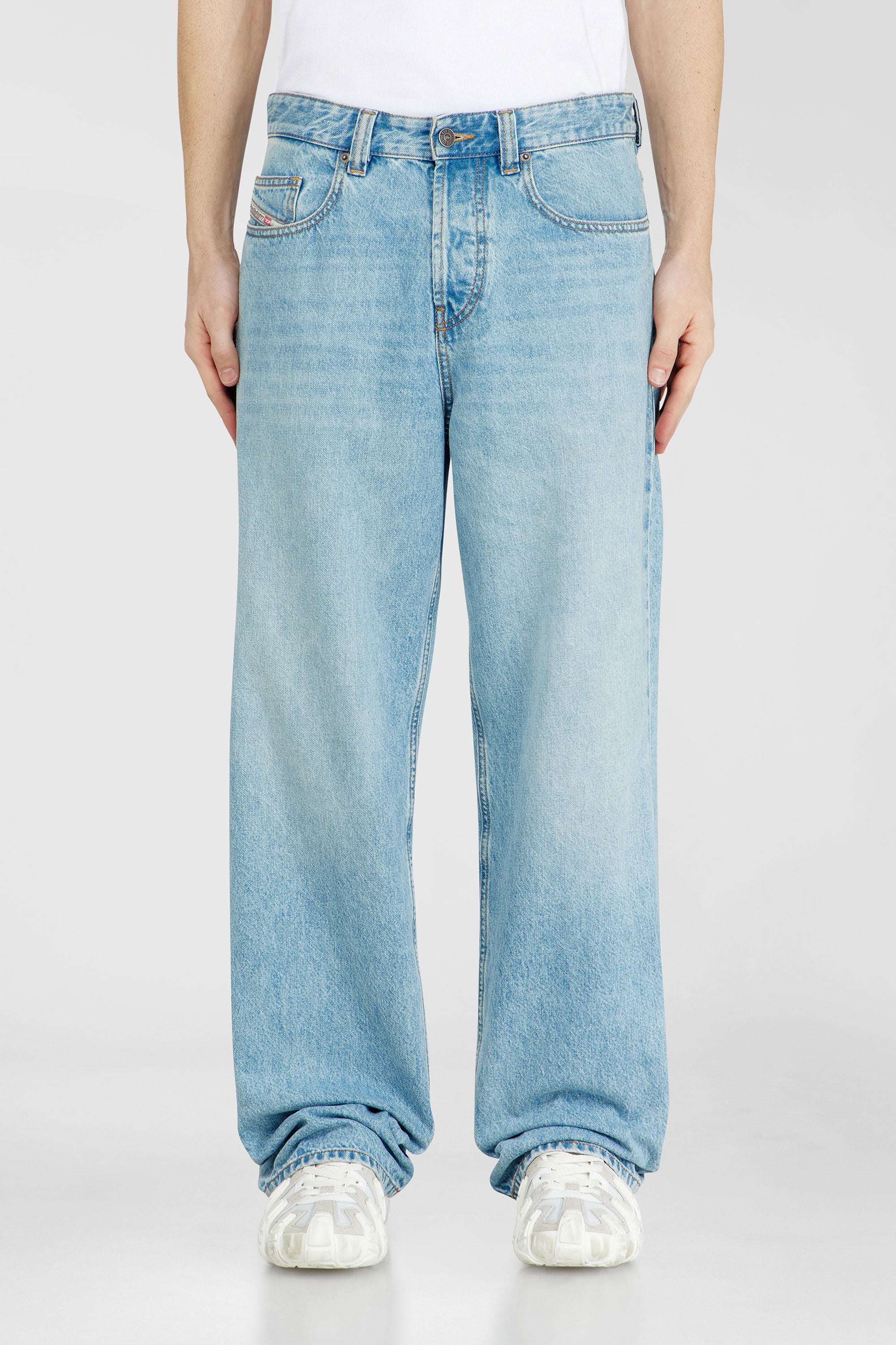 Diesel - Herren Relaxed Jeans 2001 D-Macro 09I29, Hellblau - 1