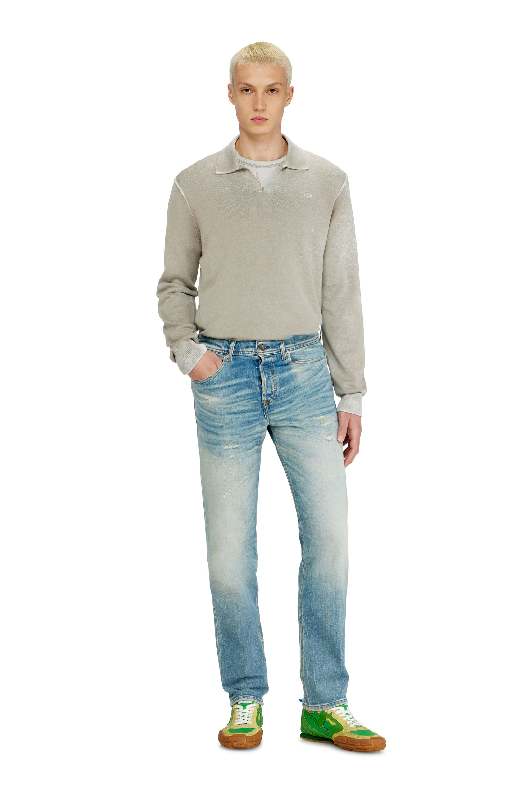 Diesel - Regular Jeans 2023 D-Finitive 09P33 Homme, Bleu Clair - Image 2