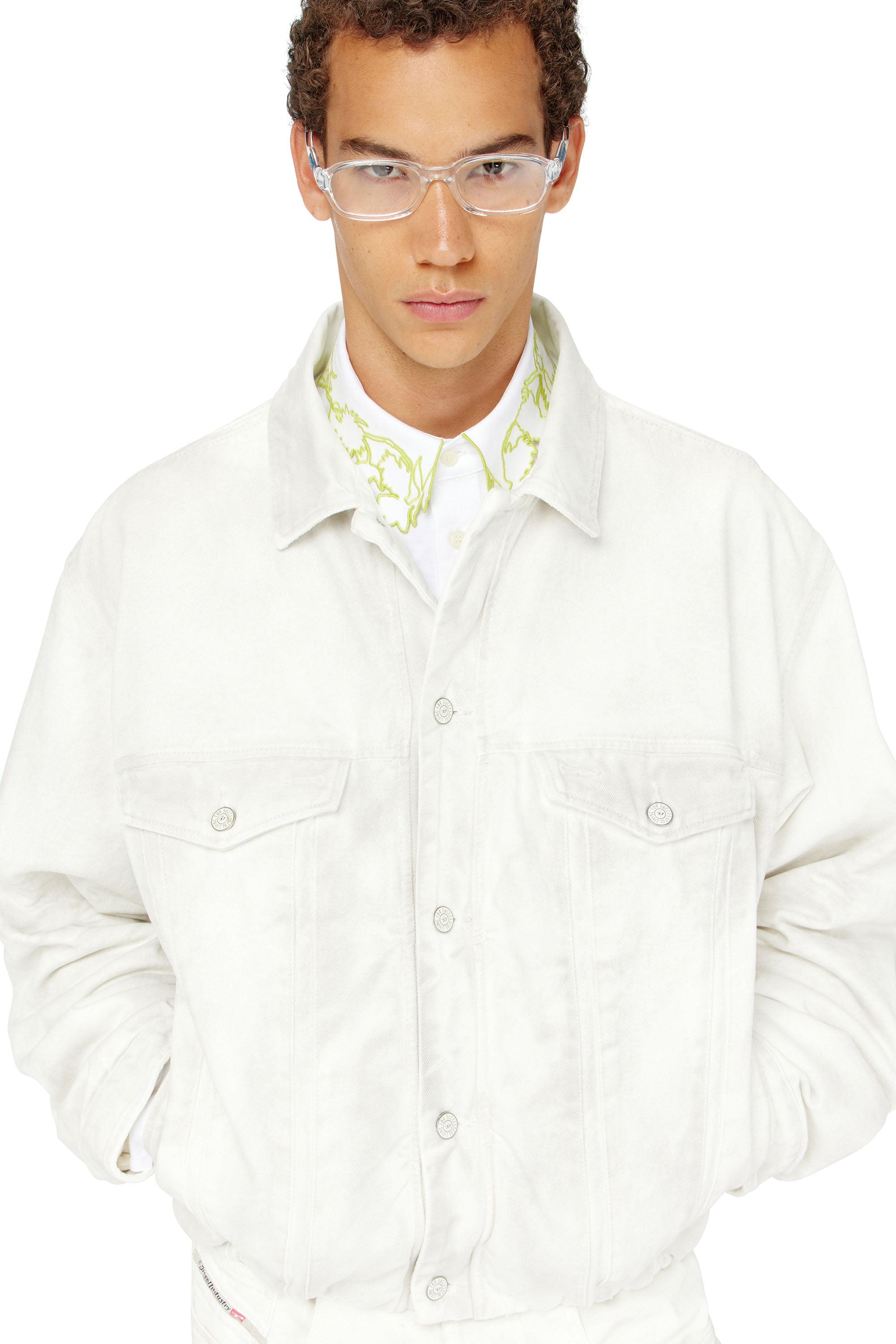 Diesel - D-MORVI-FSJ1, Veste trucker en denim stretch Homme in Blanc - 4