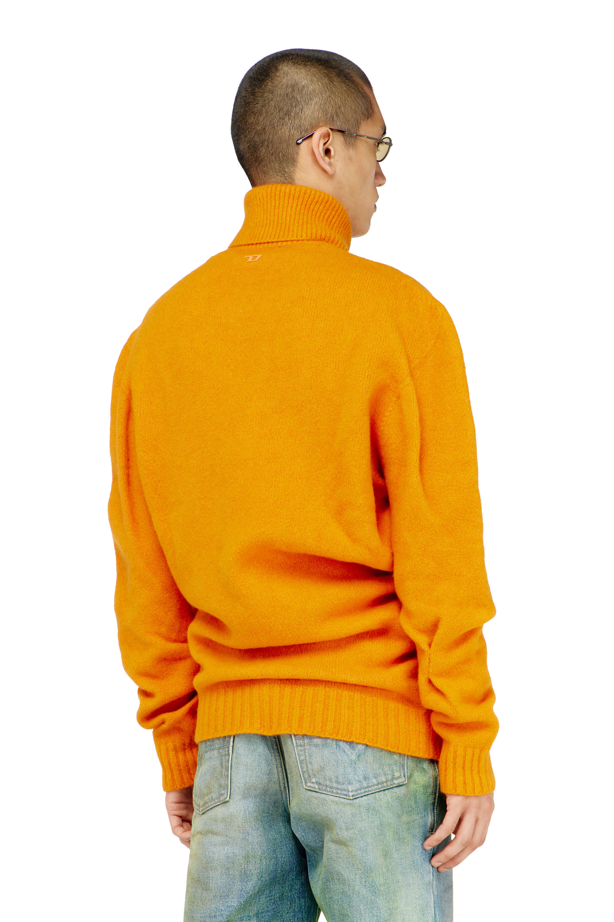 Diesel - K-ANDREW, Maglione con bottoni al collo in maglia cotta effetto stropicciato Uomo in ToBeDefined - 4