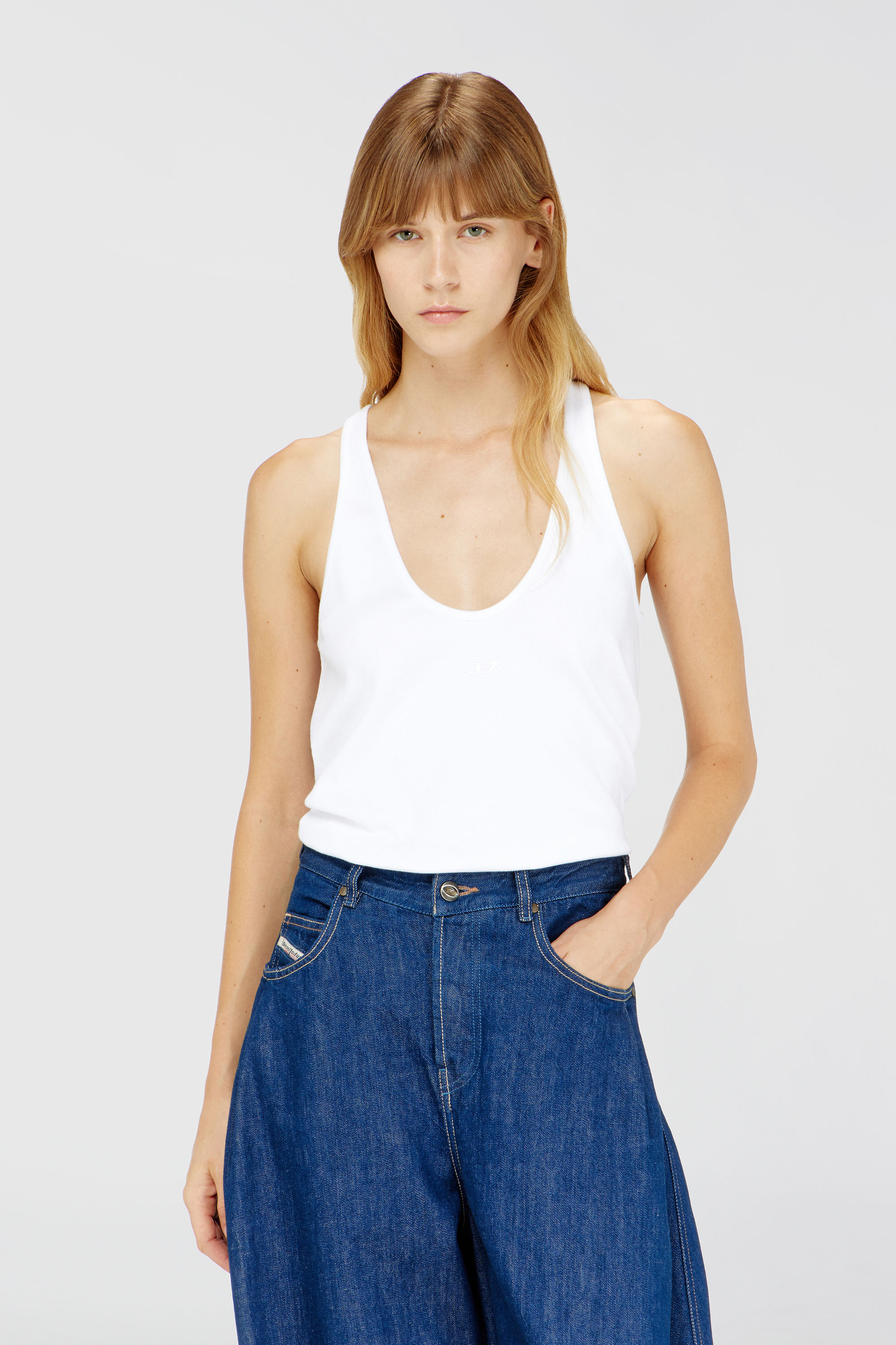 Diesel - T-IPSYA-LKDS, D&eacute;bardeur c&ocirc;tel&eacute; avec Oval D Femme in Blanc - 1