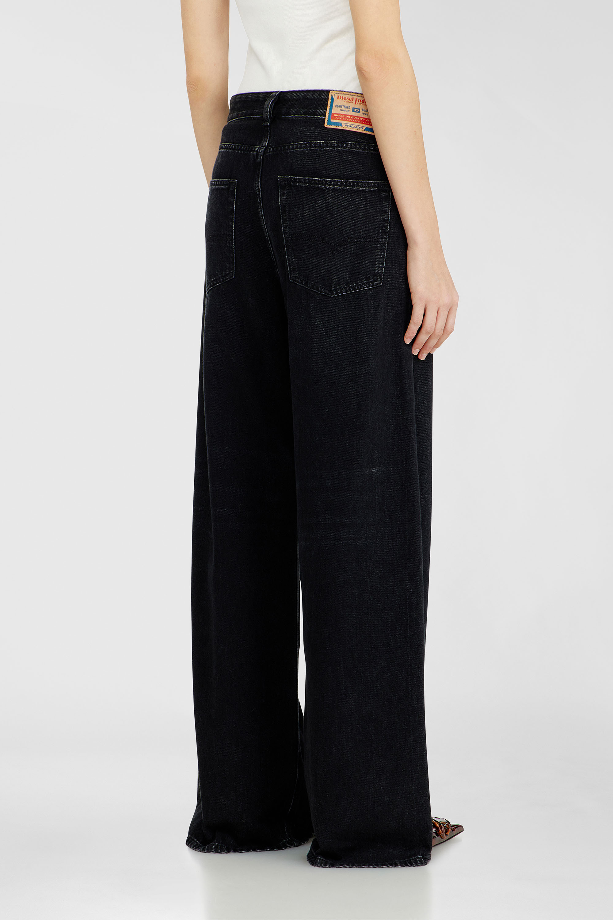 Diesel - Relaxed Jeans 1996 D-Sire 09P09 Unisex, Nero/Grigio scuro - Image 5