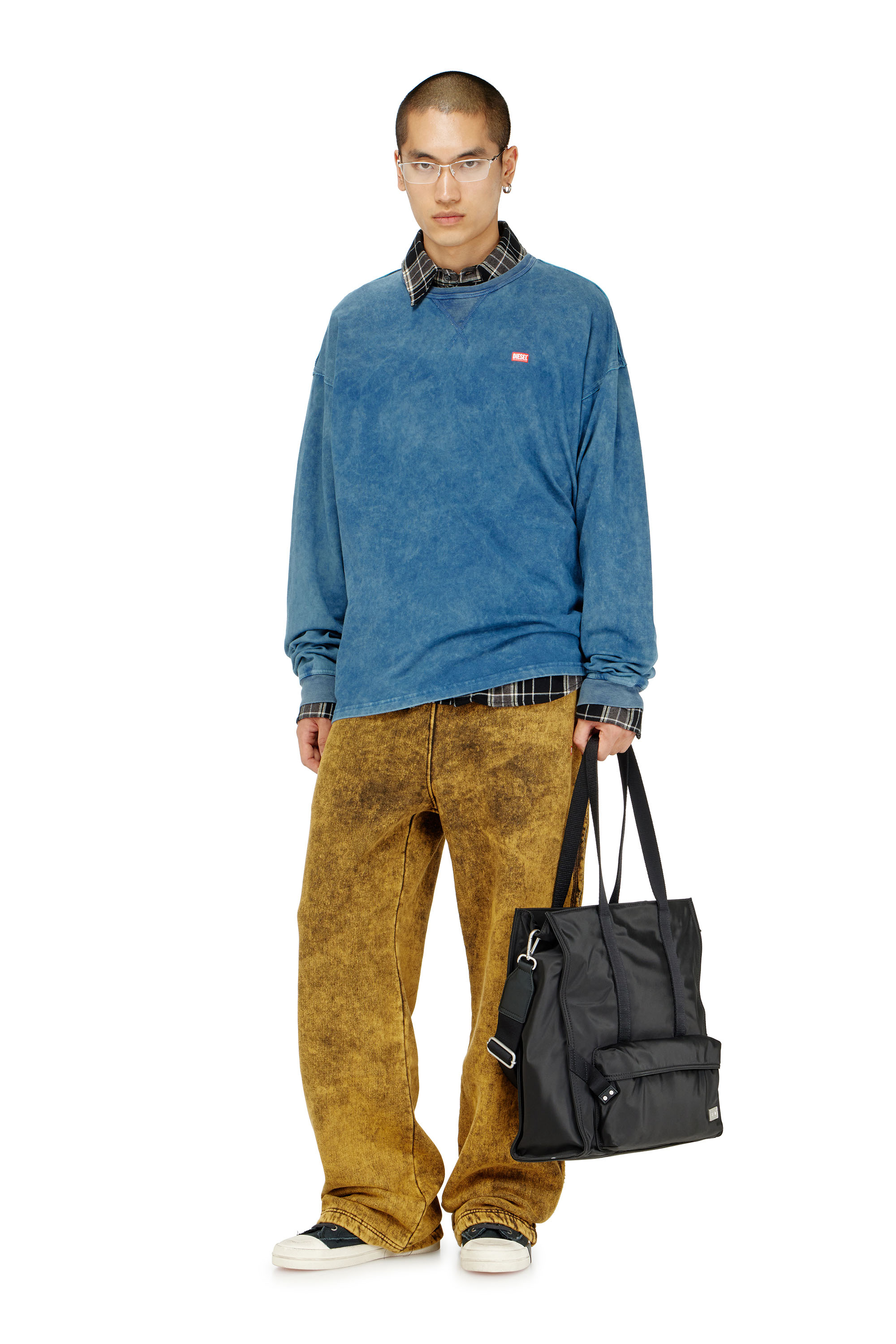Diesel - P-MARTAINS-RAW, Pantalon de surv&ecirc;tement acid wash &agrave; bords bruts Homme in ToBeDefined - 1