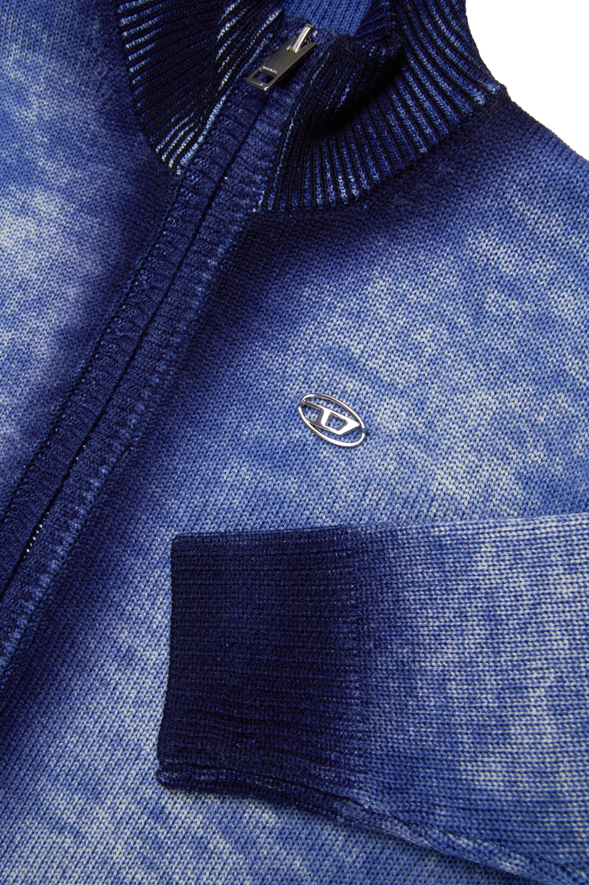 Diesel - KMILOZIP, Uomo Cardigan in lana trattata con zip in Blu - Image 4