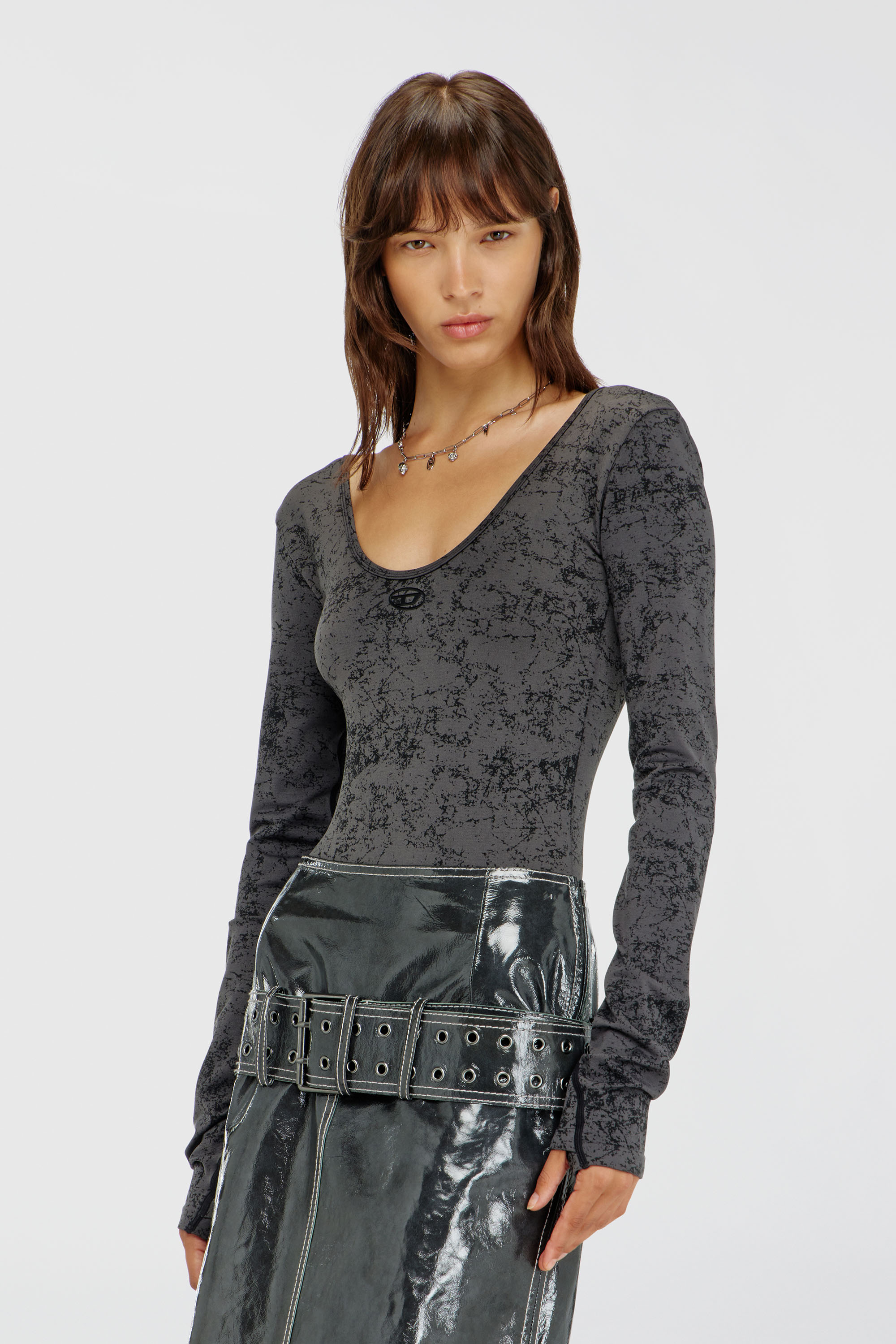 Diesel - IONNA-UTLT, Body con schiena scoperta e stampa utility Donna in Nero - 2
