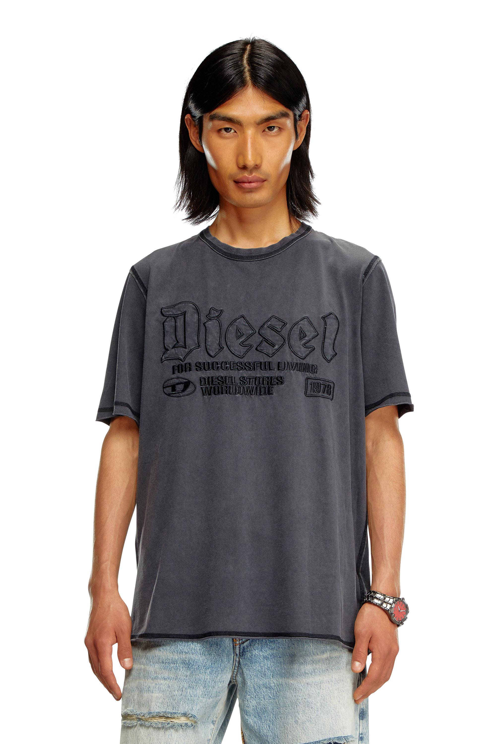 Diesel - T-RAWJUST, Herren Verblasstes T-Shirt mit farblich abgestimmter Stickerei in Schwarz - Image 1