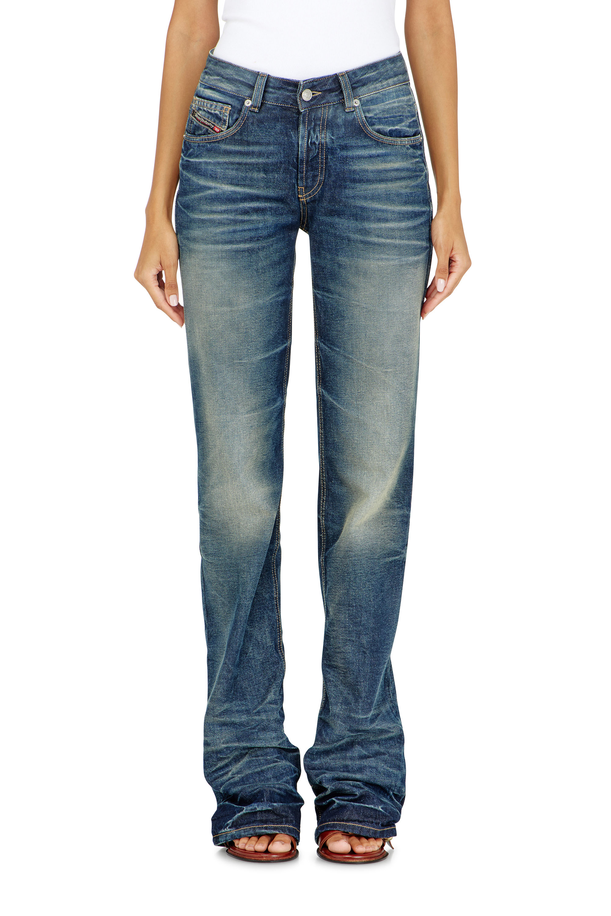 Diesel - Regular Jeans D-Heel 0DBFC Donna, Blu medio - Image 4