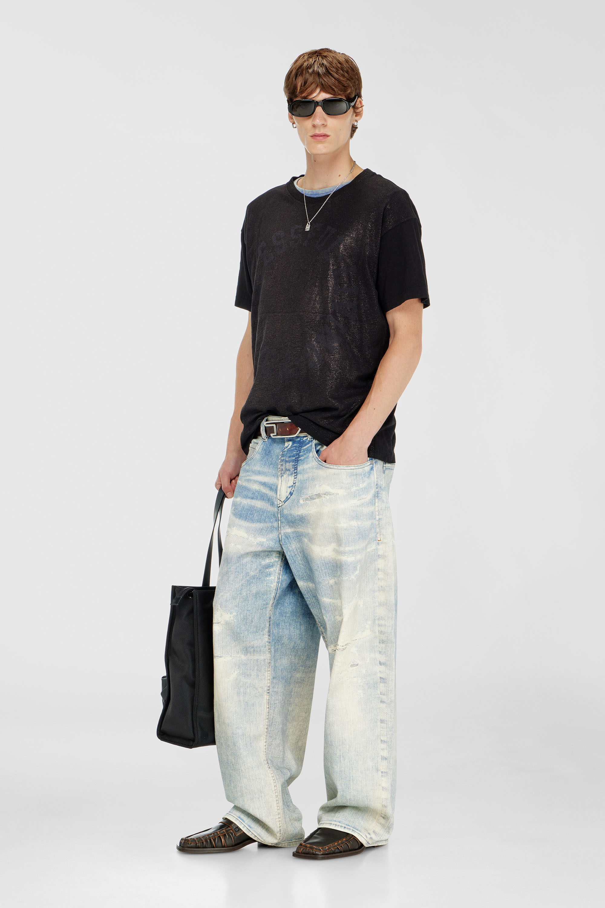 Diesel - T-NORM-AA2, T-shirt in cotone girocollo con stampa foil Uomo in Nero - 1