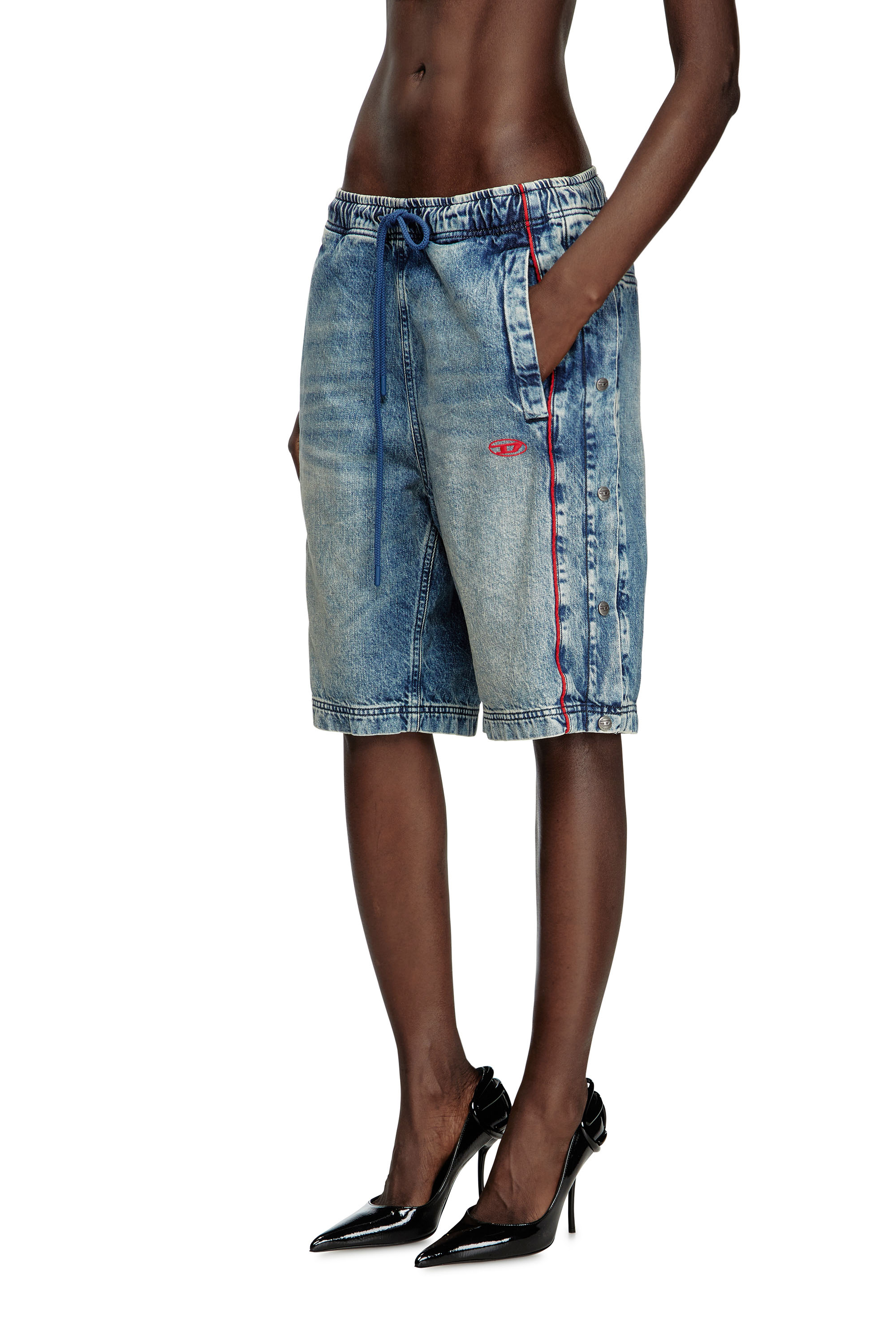 Diesel - D-AXFOR-SHORT-S, Unisex Shorts aus Denim mit roten Paspeln in Mittelblau - 7