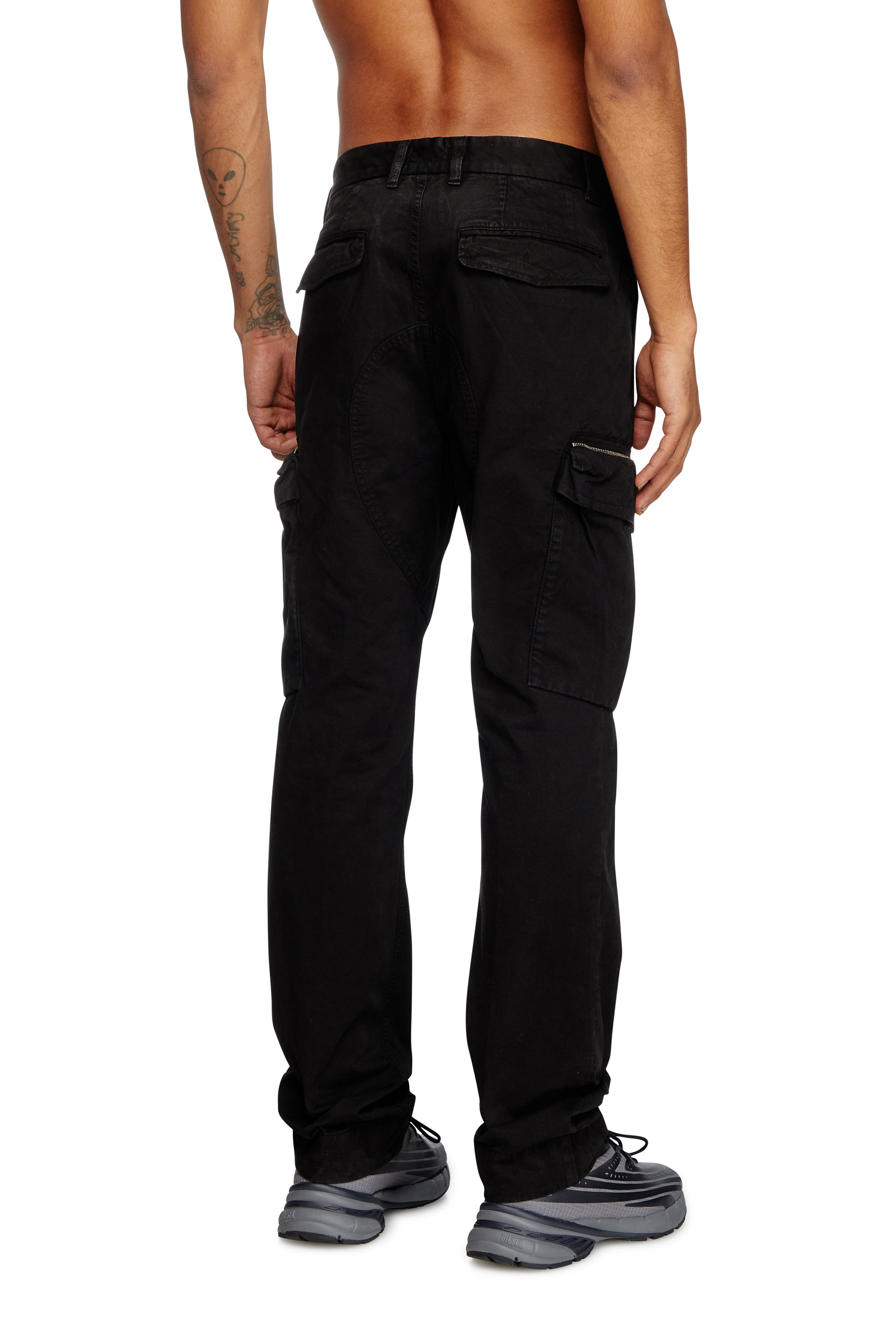 Diesel - P-YE, Pantalon en sergé de peau de pêche délavée Homme in Noir - 4