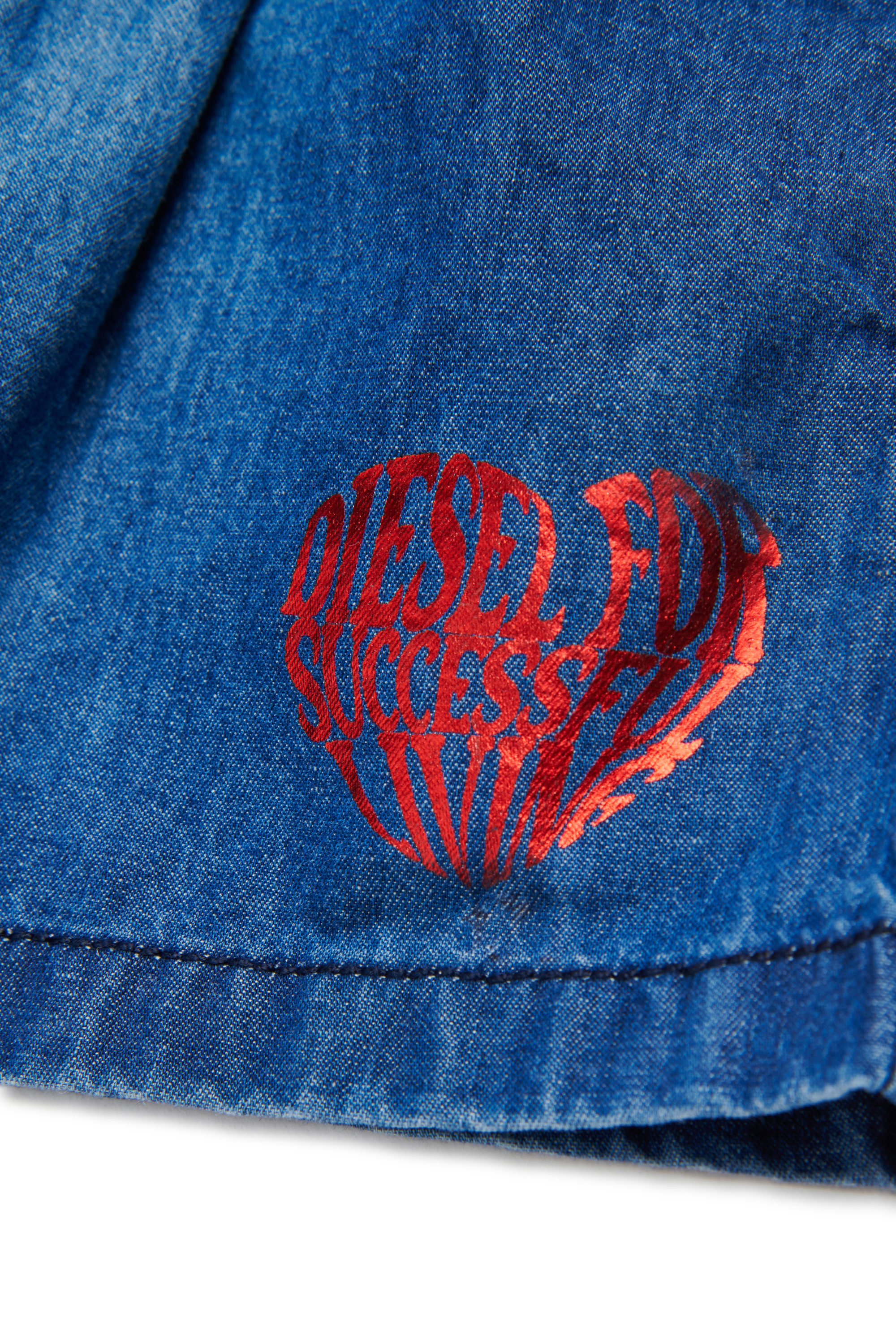 Diesel - PIXIB, Damen Jeansshorts mit Herzmuster in Mittelblau - 4