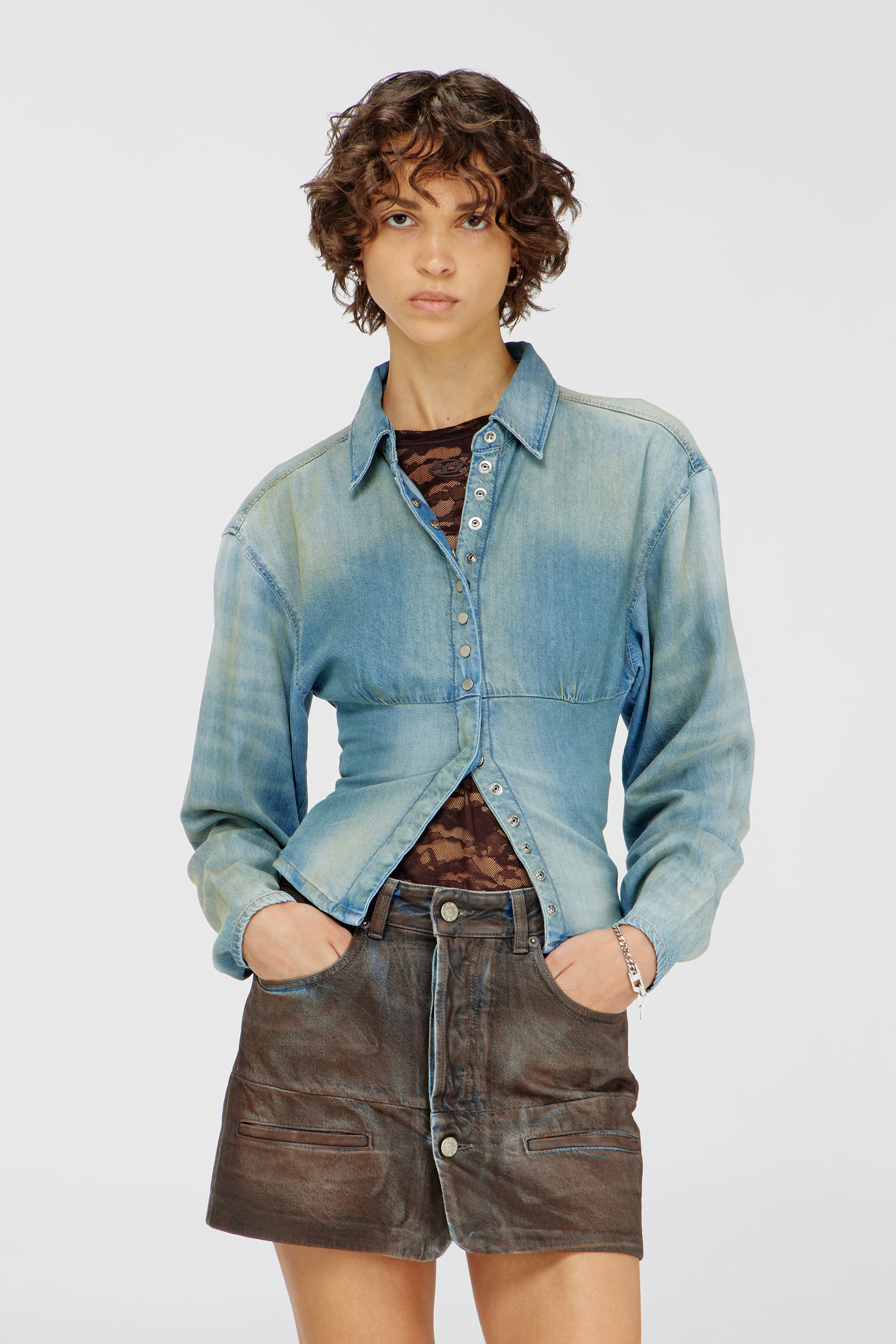 Diesel - DE-VIOLI-S1, Damen Denimhemd mit abgesetztem Design in Hellblau - 1