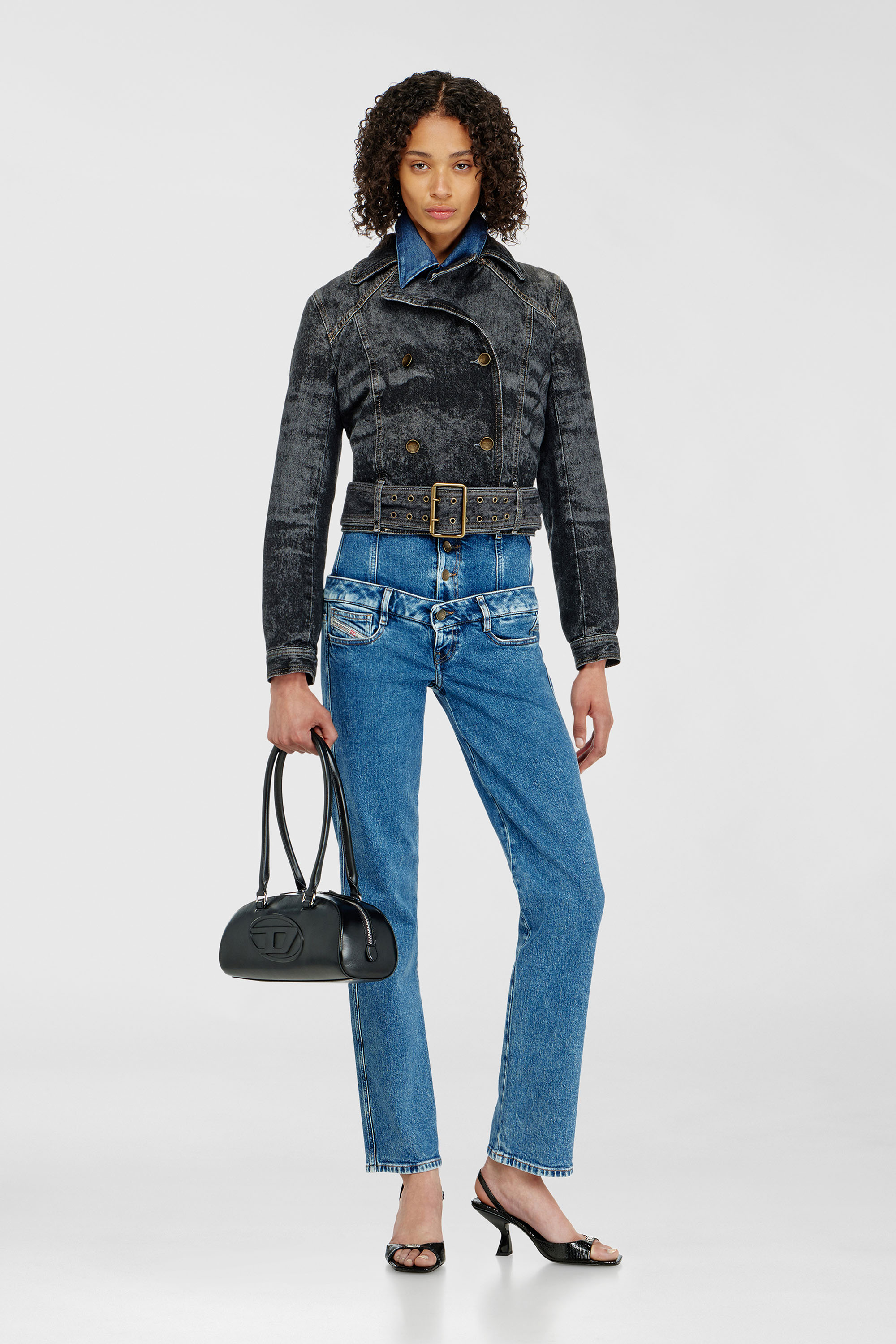 Diesel - DE-LEGEND-S, Veste en denim cropped avec ceinture Femme in Noir - 2