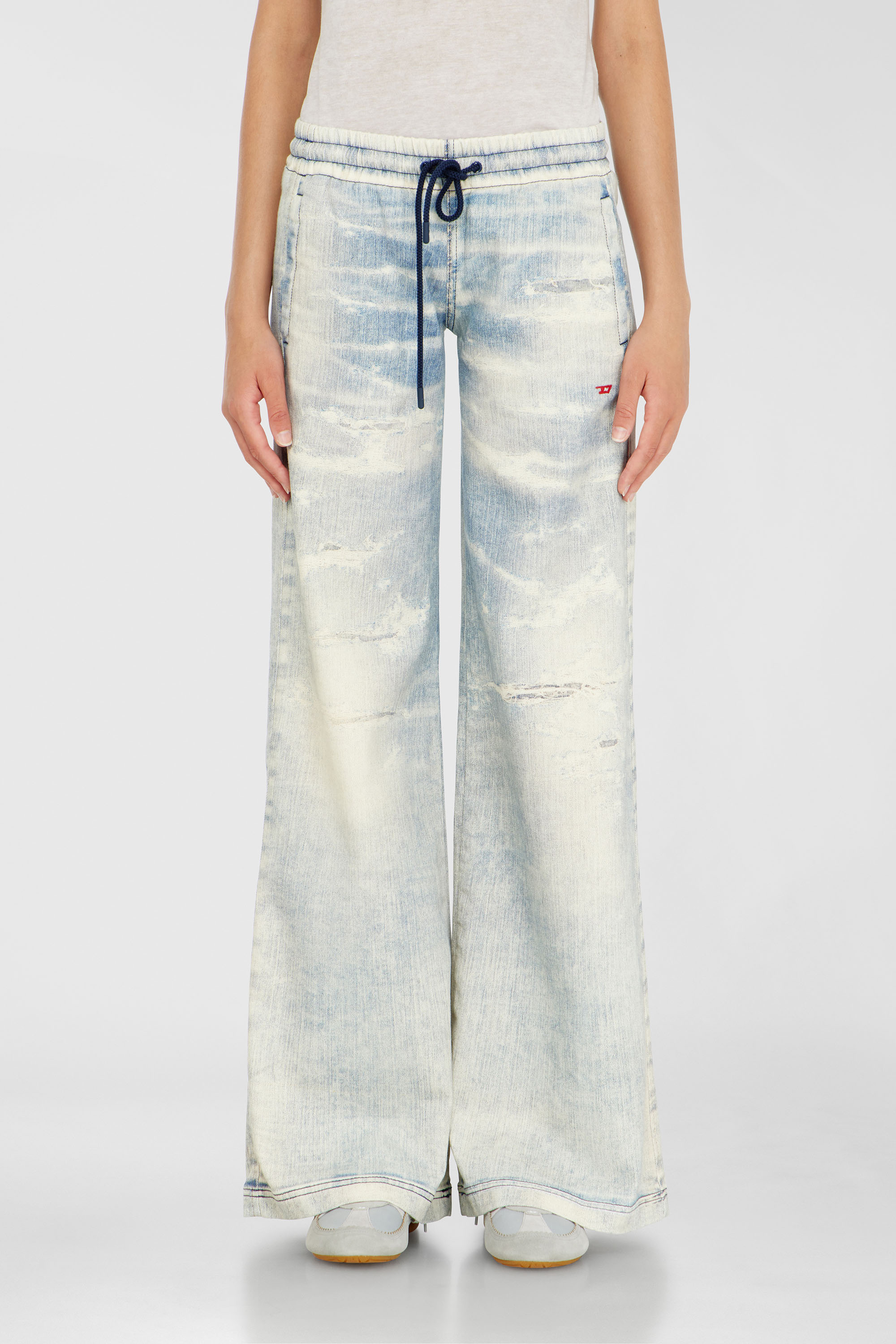 Diesel - Relaxed 2078 D-Ainty Joggjeans&reg; 068XM Donna, Blu Chiaro - Image 1