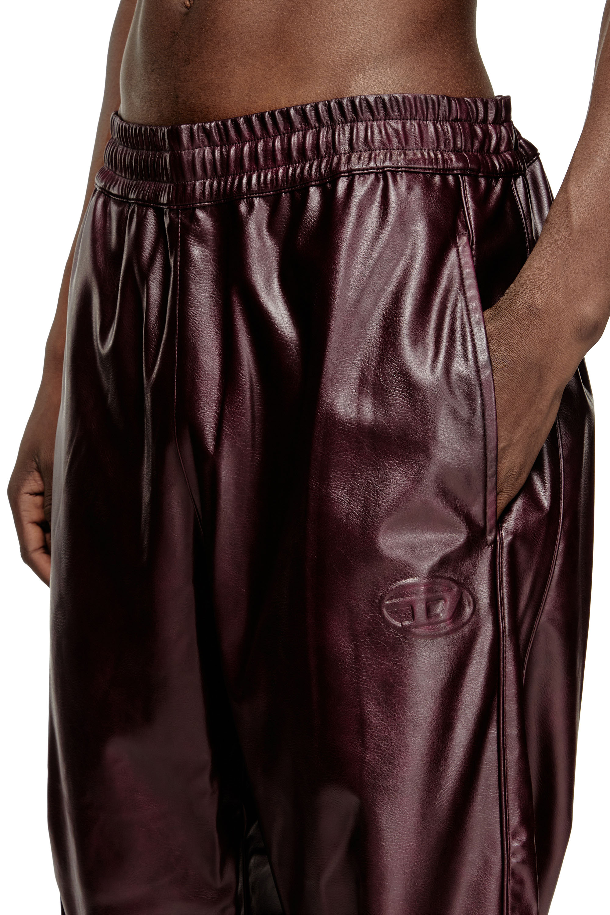 Diesel - FR-P-ARTEN, Pantaloni con logo burgundy Uomo in Rosso - 4