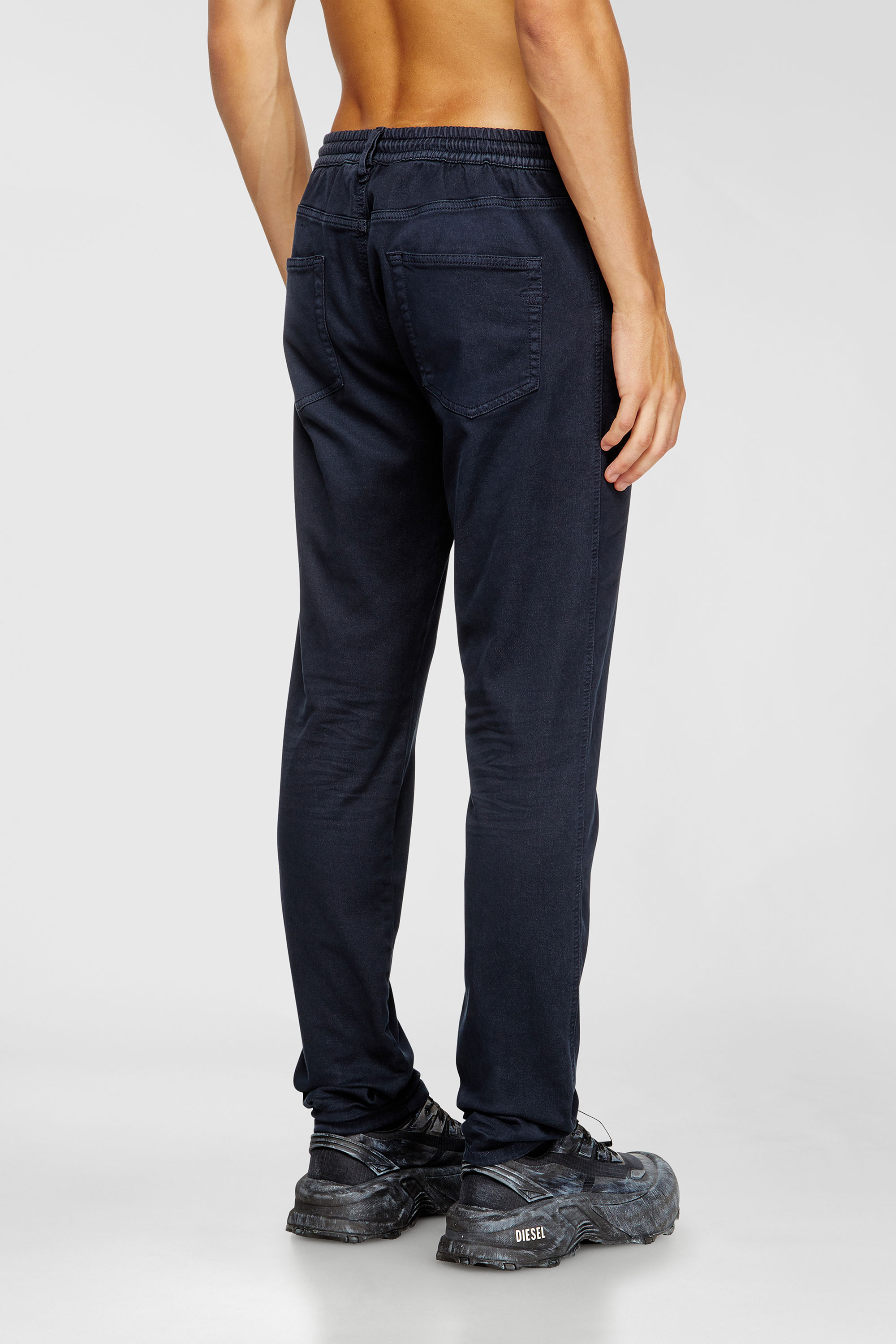 Diesel - Herren Slim 2062 D-Strukt Joggjeans&reg; 0670M, Blau - 3
