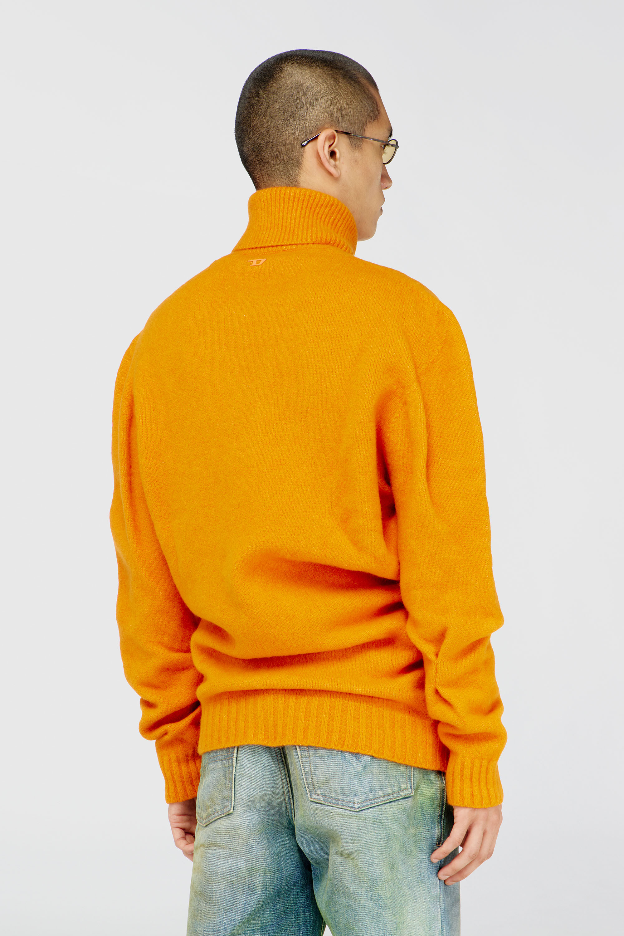 Diesel - K-ANDREW, Herren Pullover mit Knopfleiste aus gekochtem, geknittertem Strick in Orange - 4