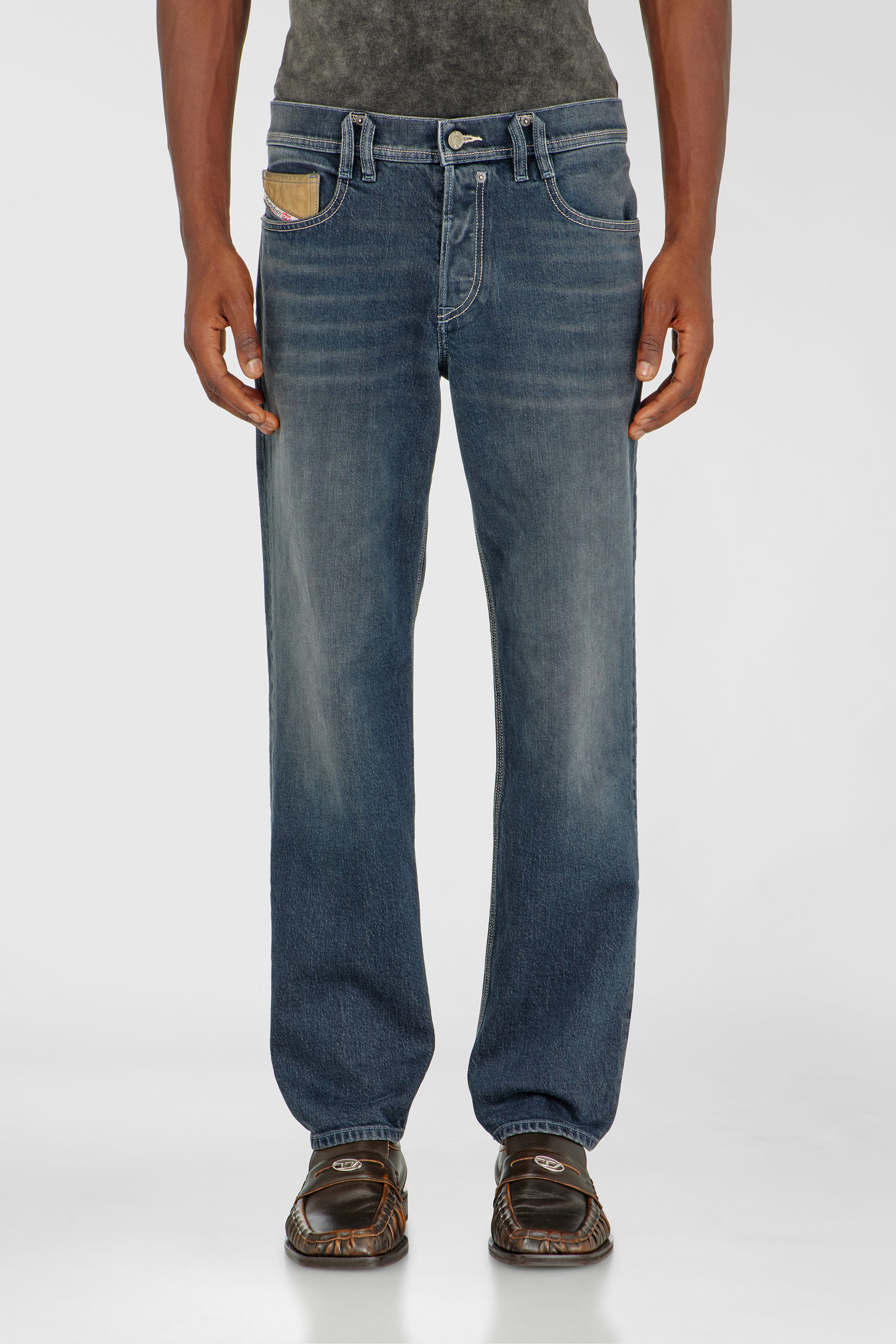 Diesel - Regular Jeans 2023 D-Finitive 007GQ Homme, Bleu moyen - Image 1