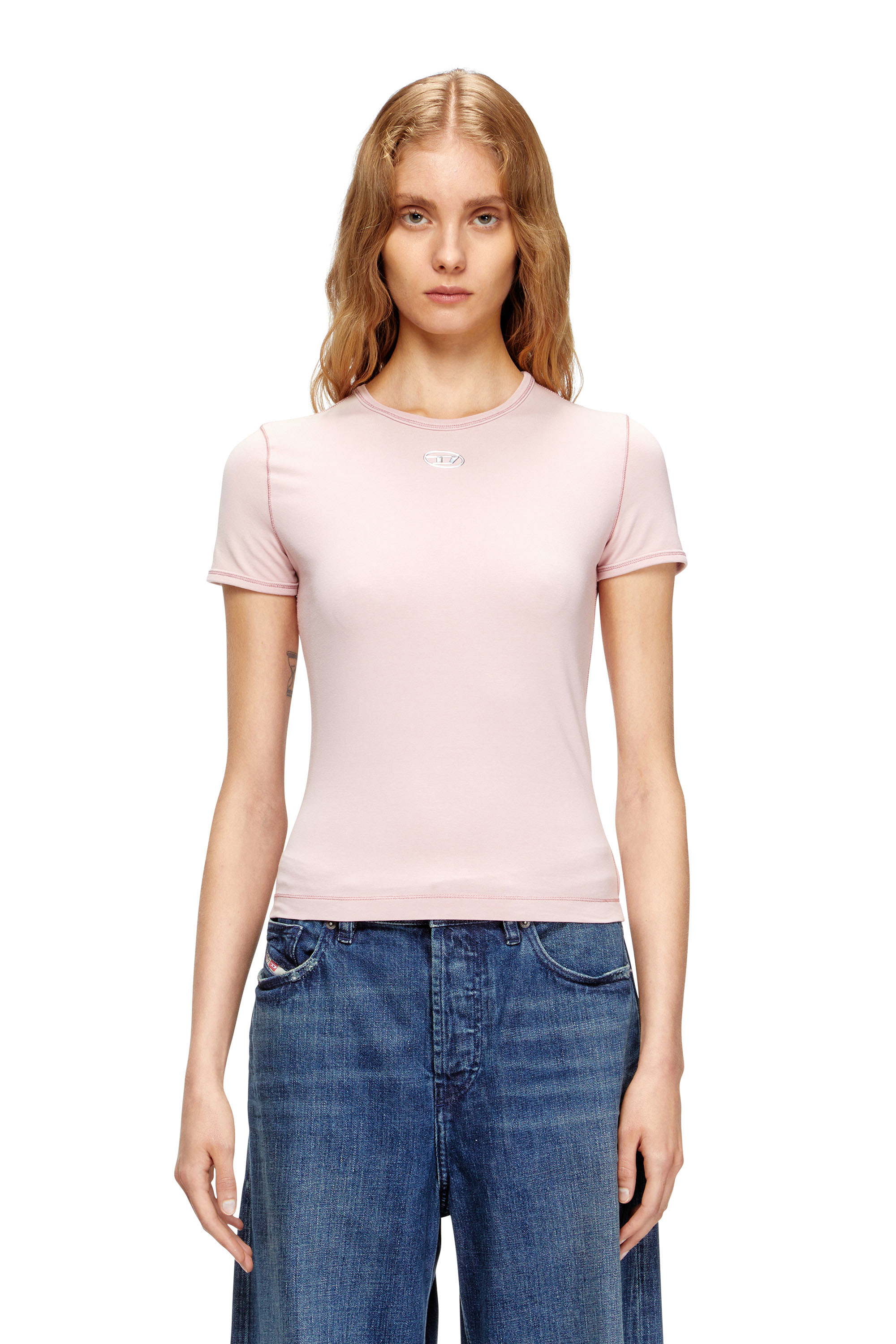 Diesel - T-UNCUTIESLONG-OD, T-shirt slim-fit con Oval D metallico Donna in Rosa - 3