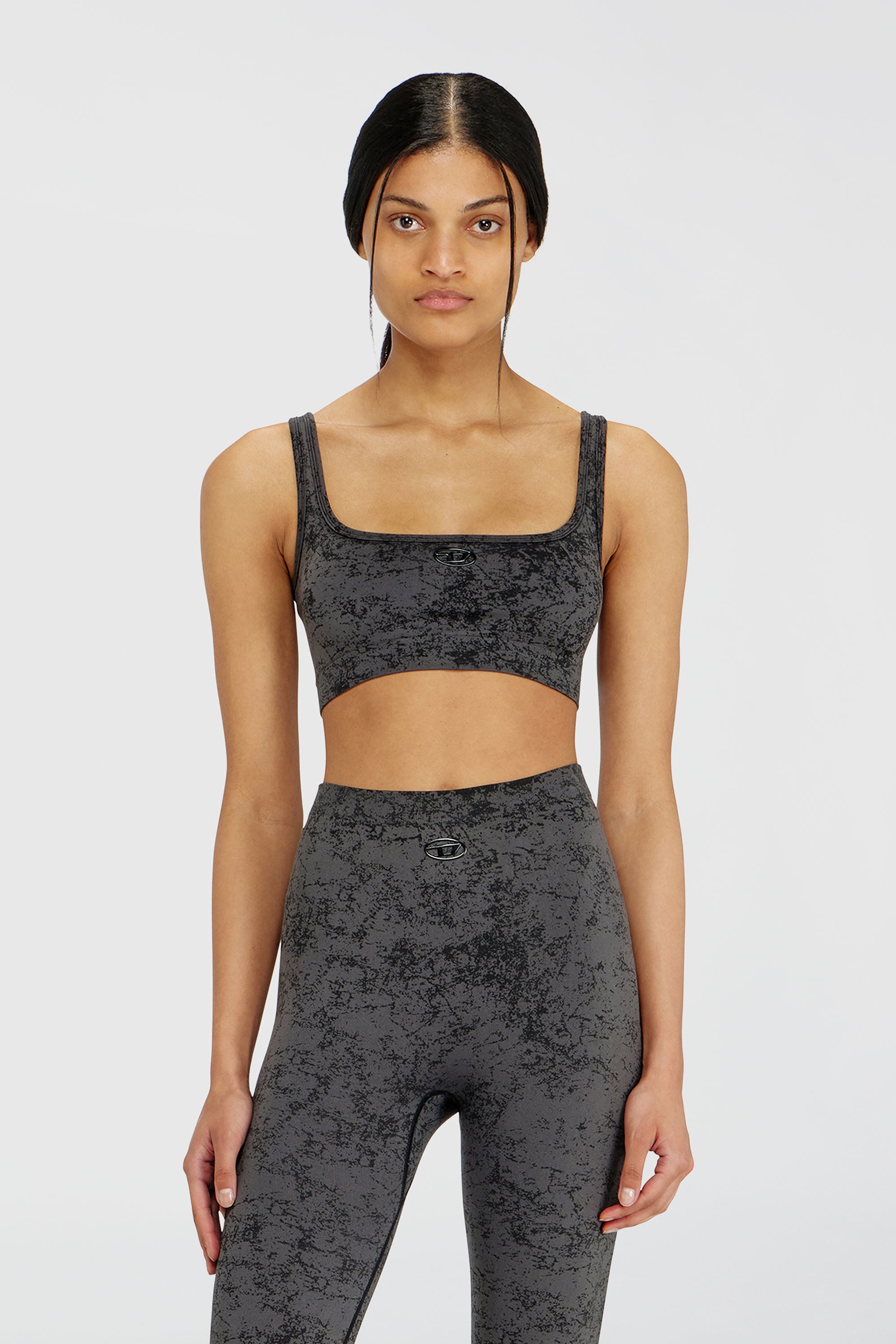 Diesel - HELLA-UTLT, Reggiseno sportivo con stampa utility Donna in Grigio - 1
