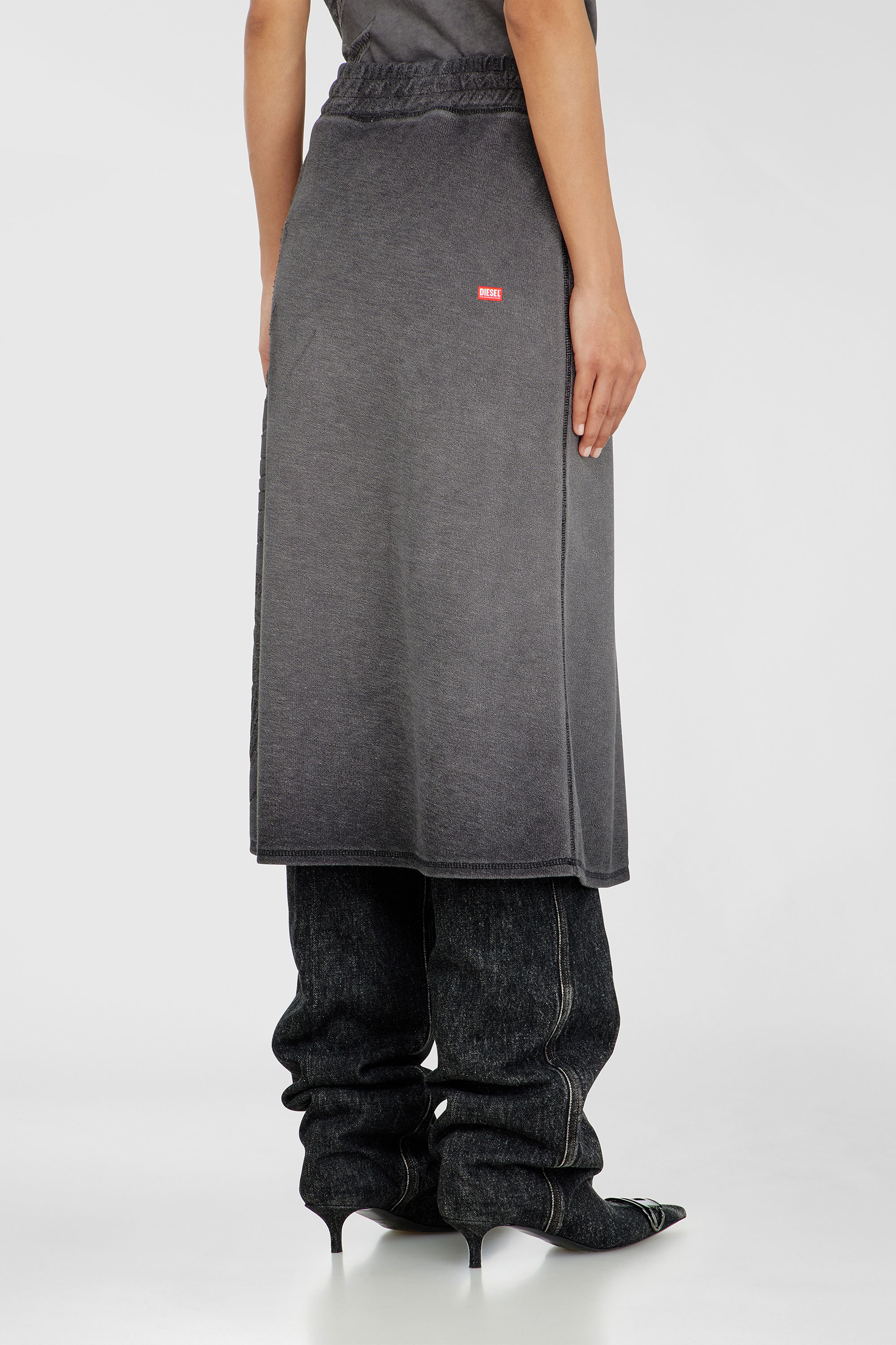 Diesel - O-BEAUTY, Jupe midi en molleton avec imprim&eacute; d&eacute;vor&eacute; Femme in Gris - 4